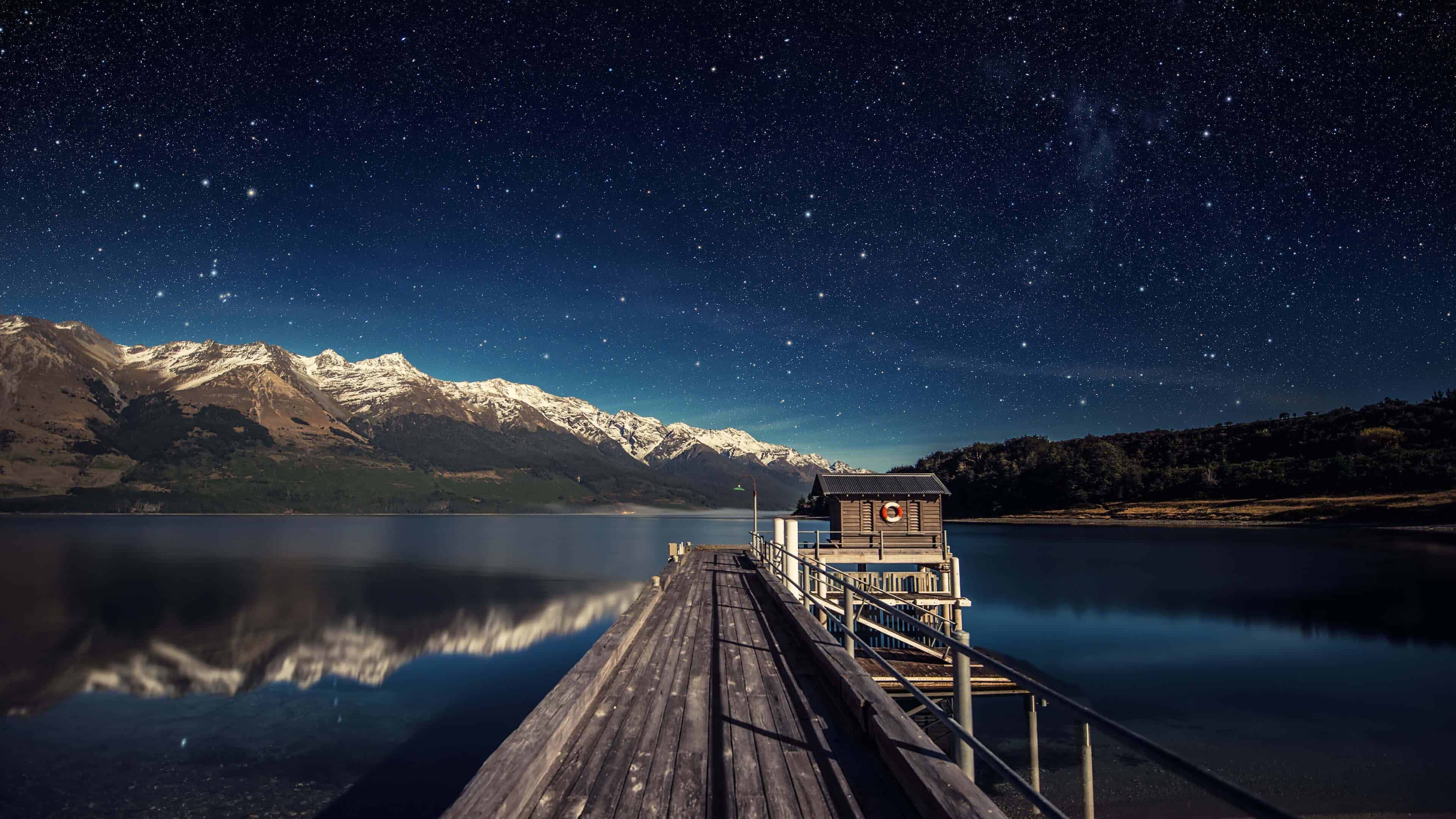 Night Sky Over Lake Wakatipu, Queenstown UHD 4K Wallpaper