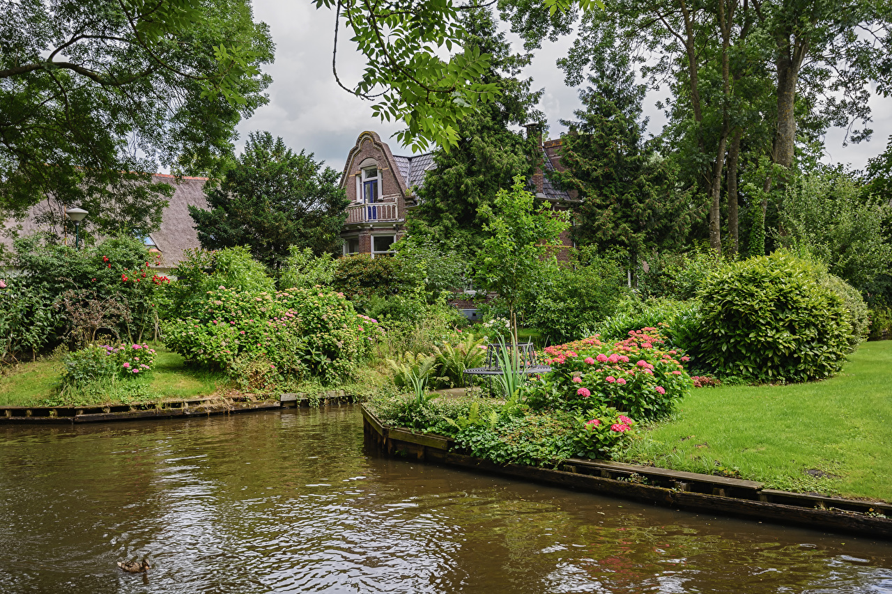 Wallpaper Netherlands Giethoorn Canal Nature Grass Shrubs