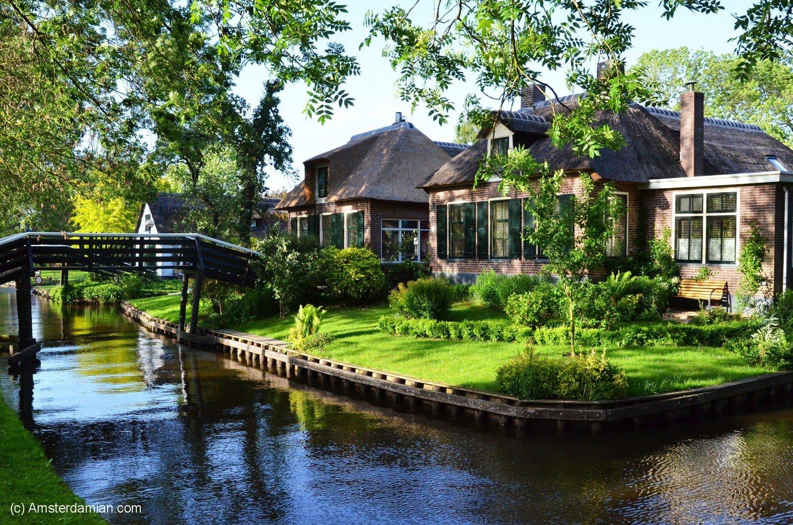A magical place: Giethoorn, the village with no roads