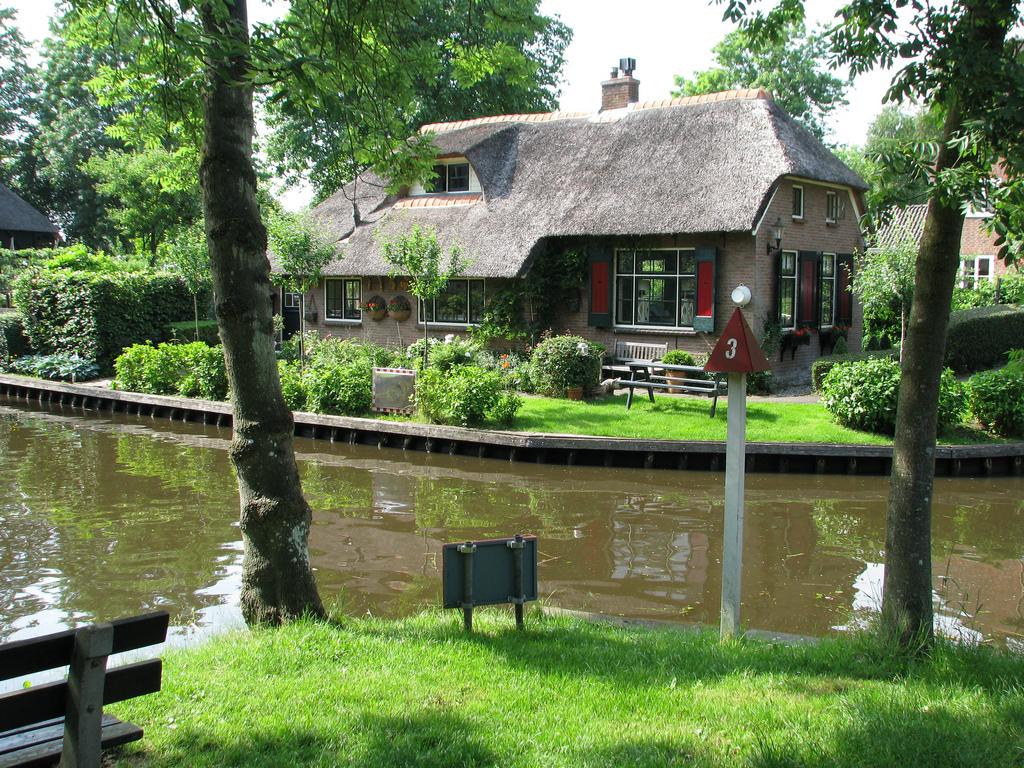 Rondvaarten voor groepen in Giethoorn