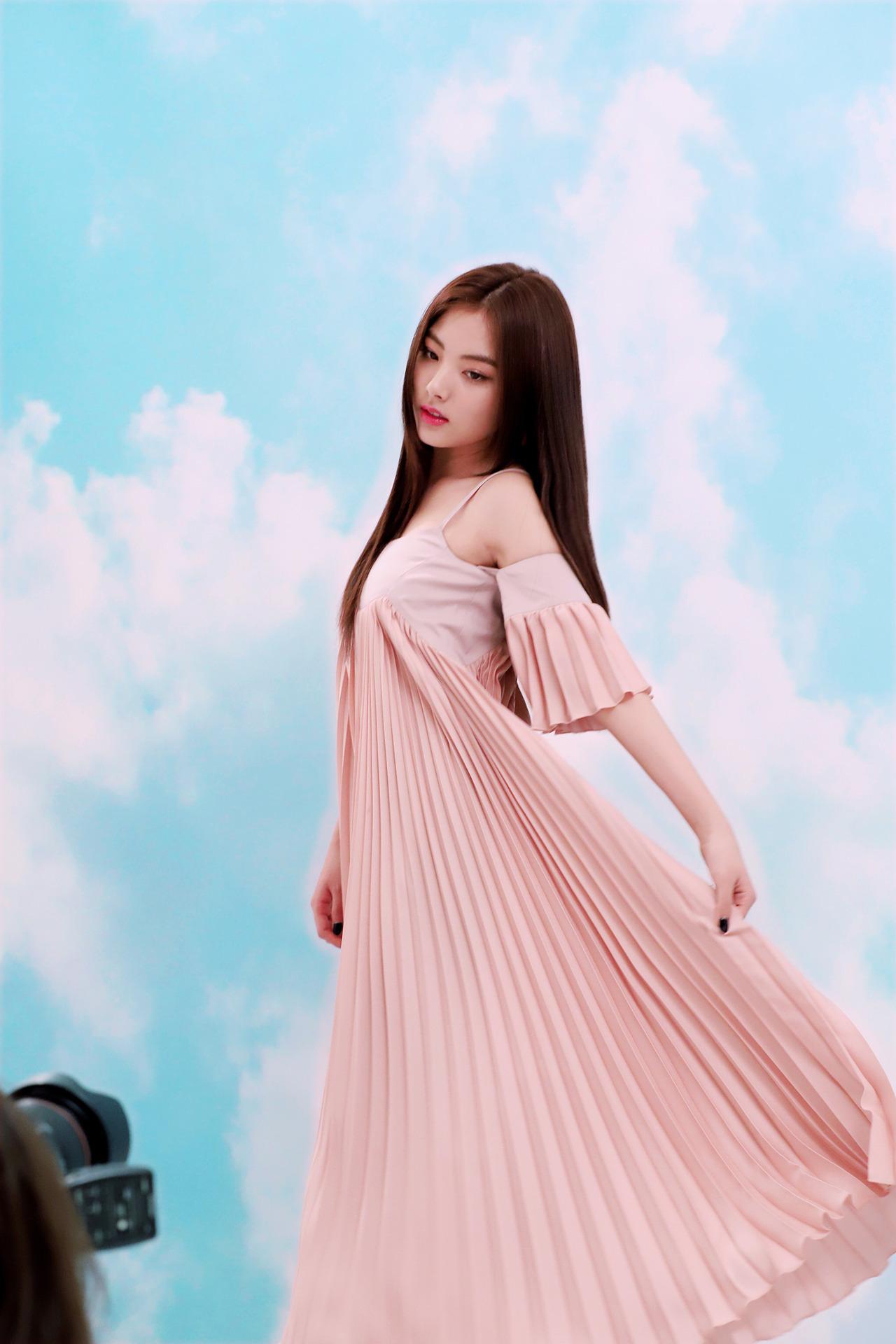 Songhee KPOP Image Board