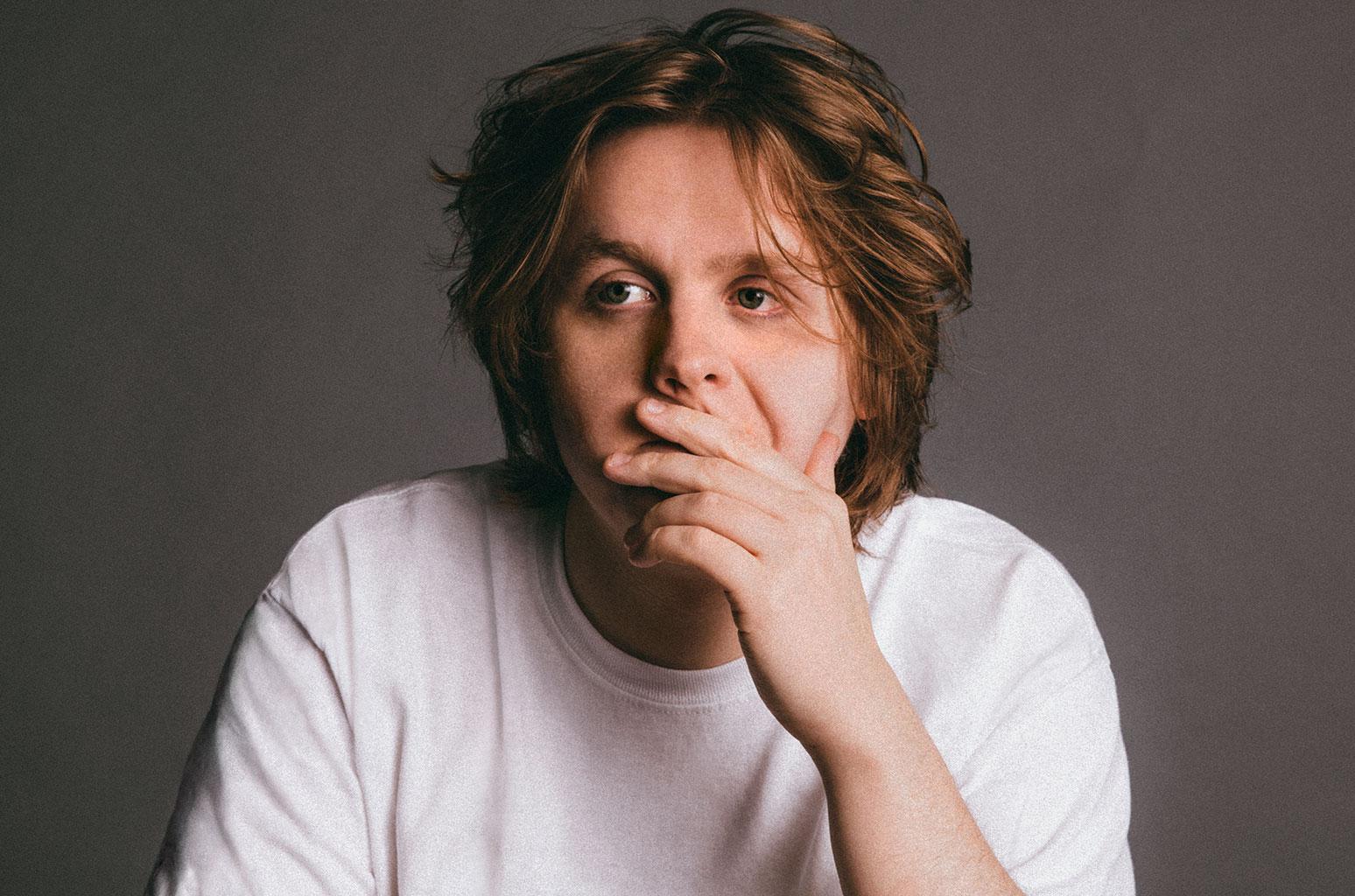 Lewis Capaldi Is No 1 On The Emerging Artists Chart