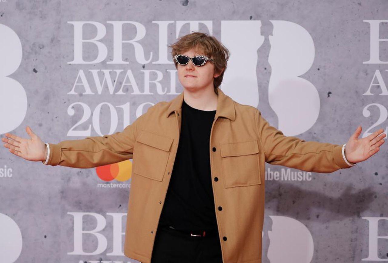 Singer Songwriter Lewis Capaldi Snags His First U.K. No. 1 Hit With