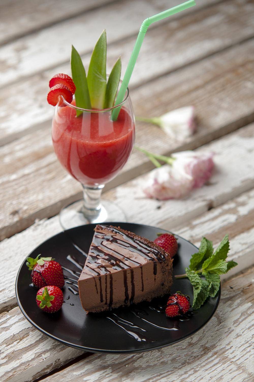 Dessert Cake Strawberries Berries Sweet Food HD Wallpaper