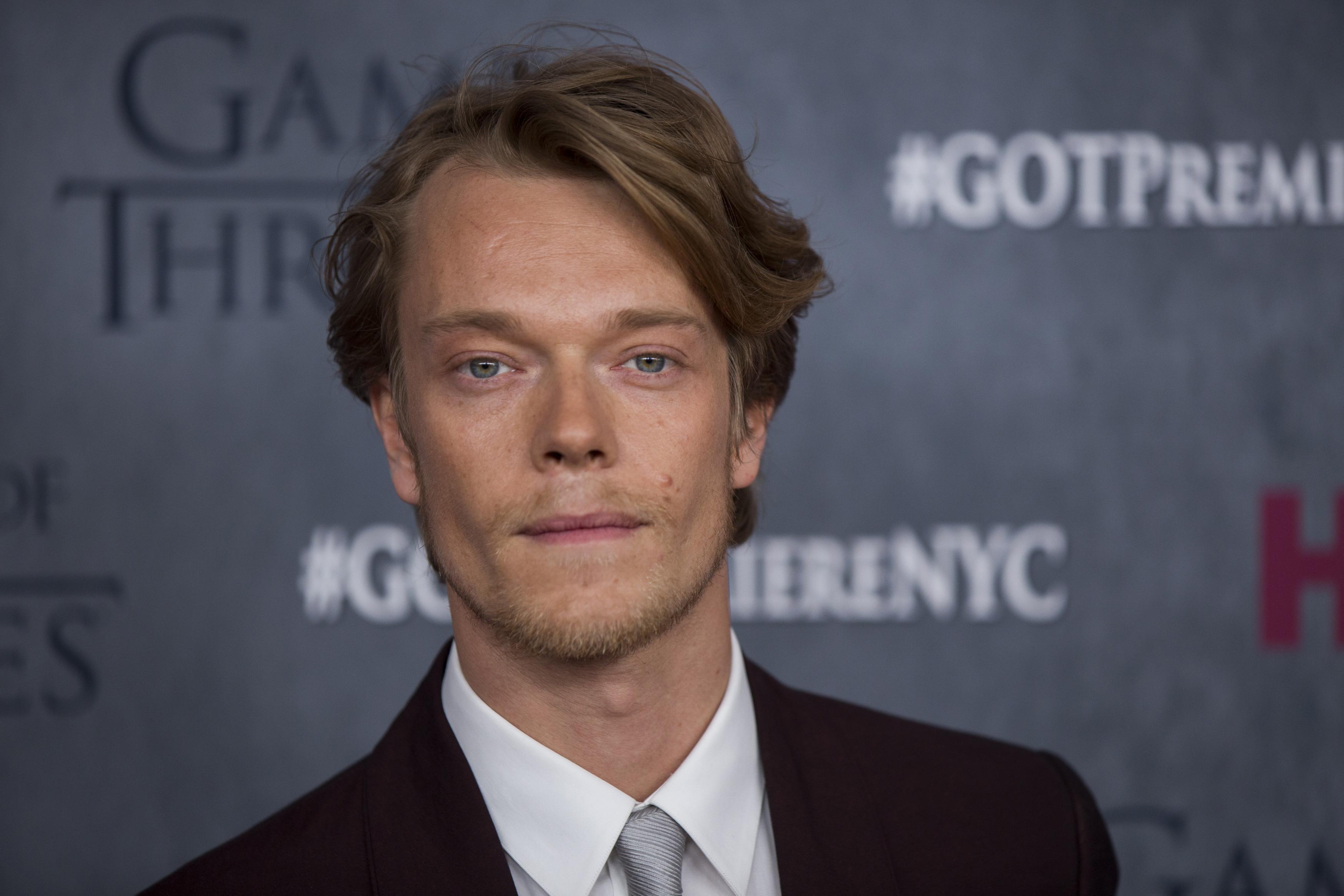 Alfie Allen Wallpapers - Wallpaper Cave