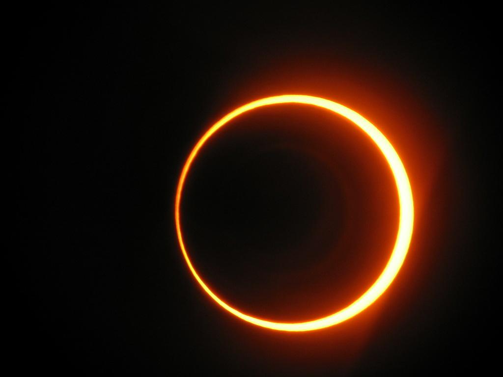 Solar eclipse of October 2005