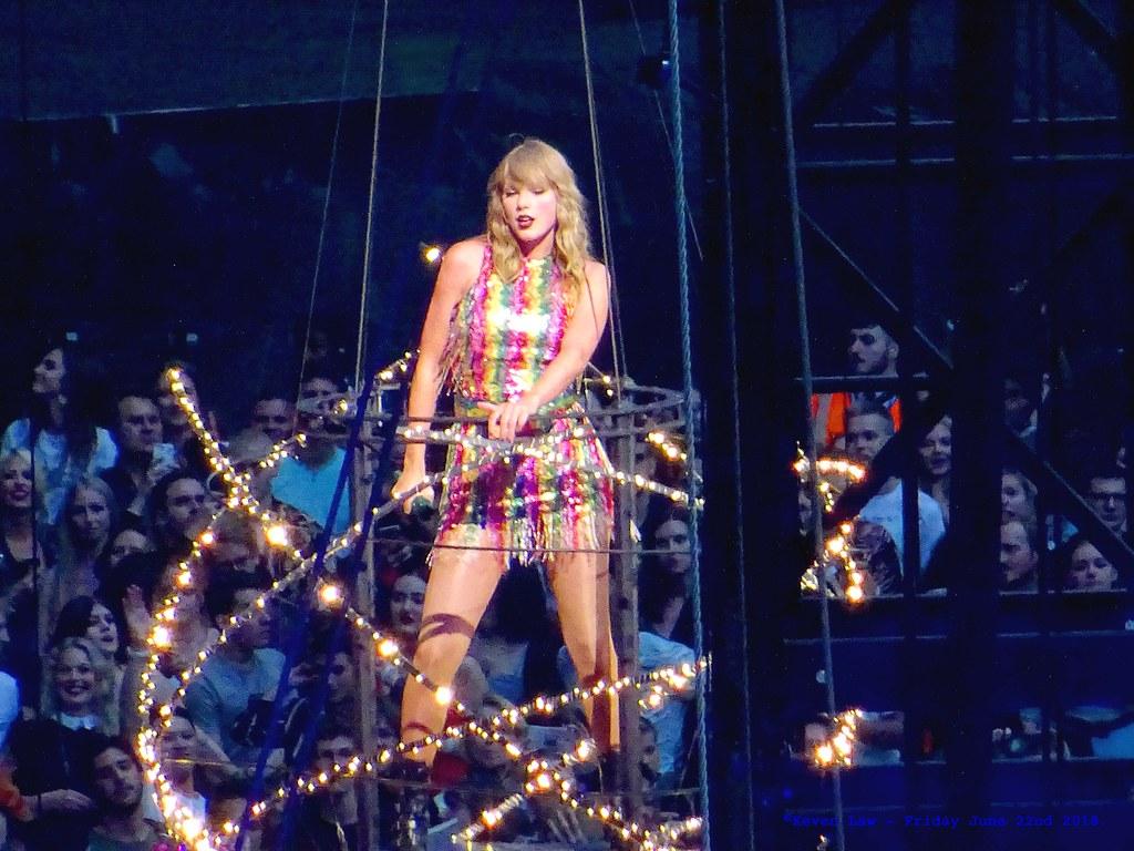 Taylor Swift Reputation Stadium Tour 2018.. Taylor S