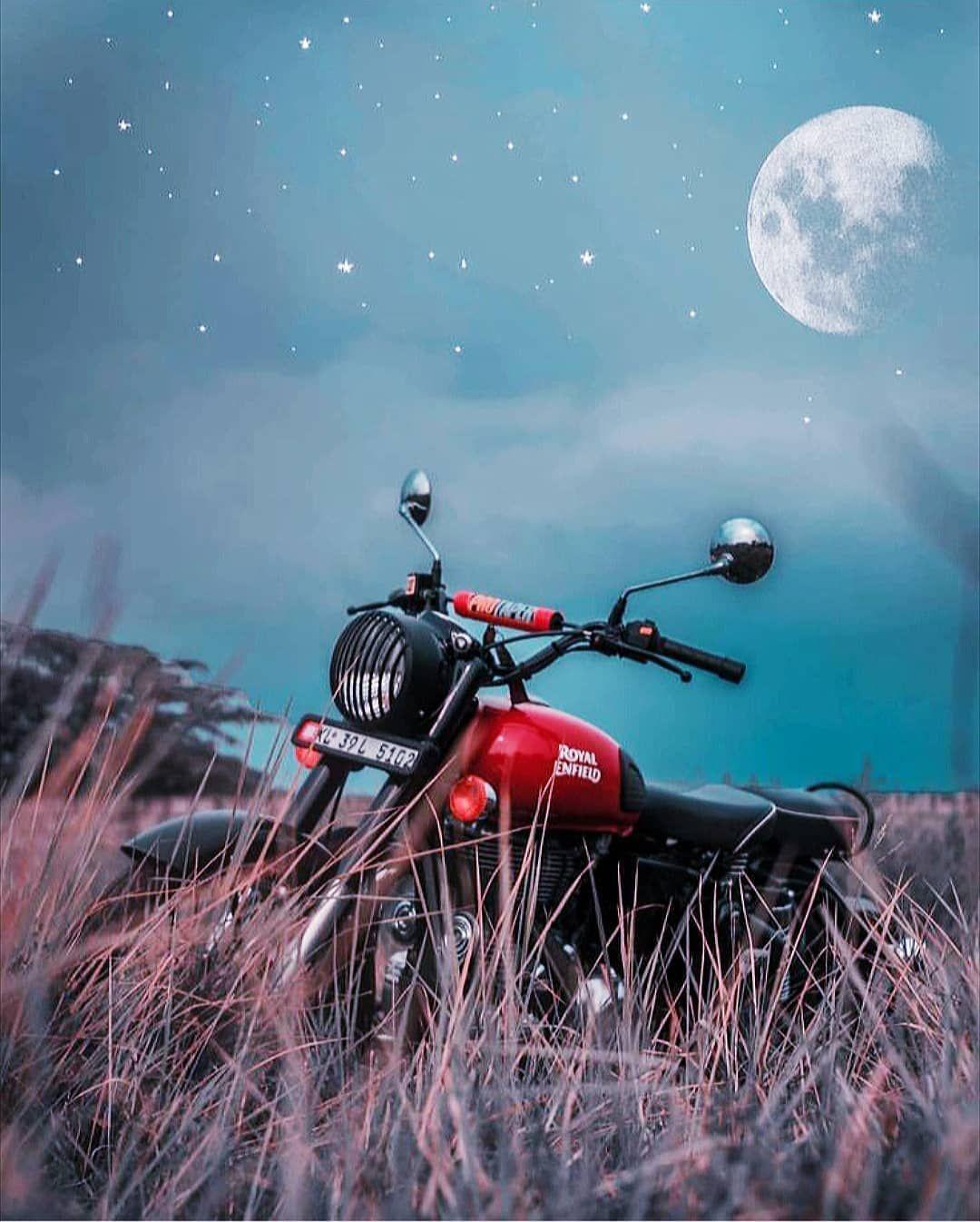 Featured image of post Royal Enfield Bike Editing Bullet Background Hd - Tips &amp; tricks, installation on your bike is simple and takes only five minutes, and is an integral part of the &#039;engine start mode&#039; feature.