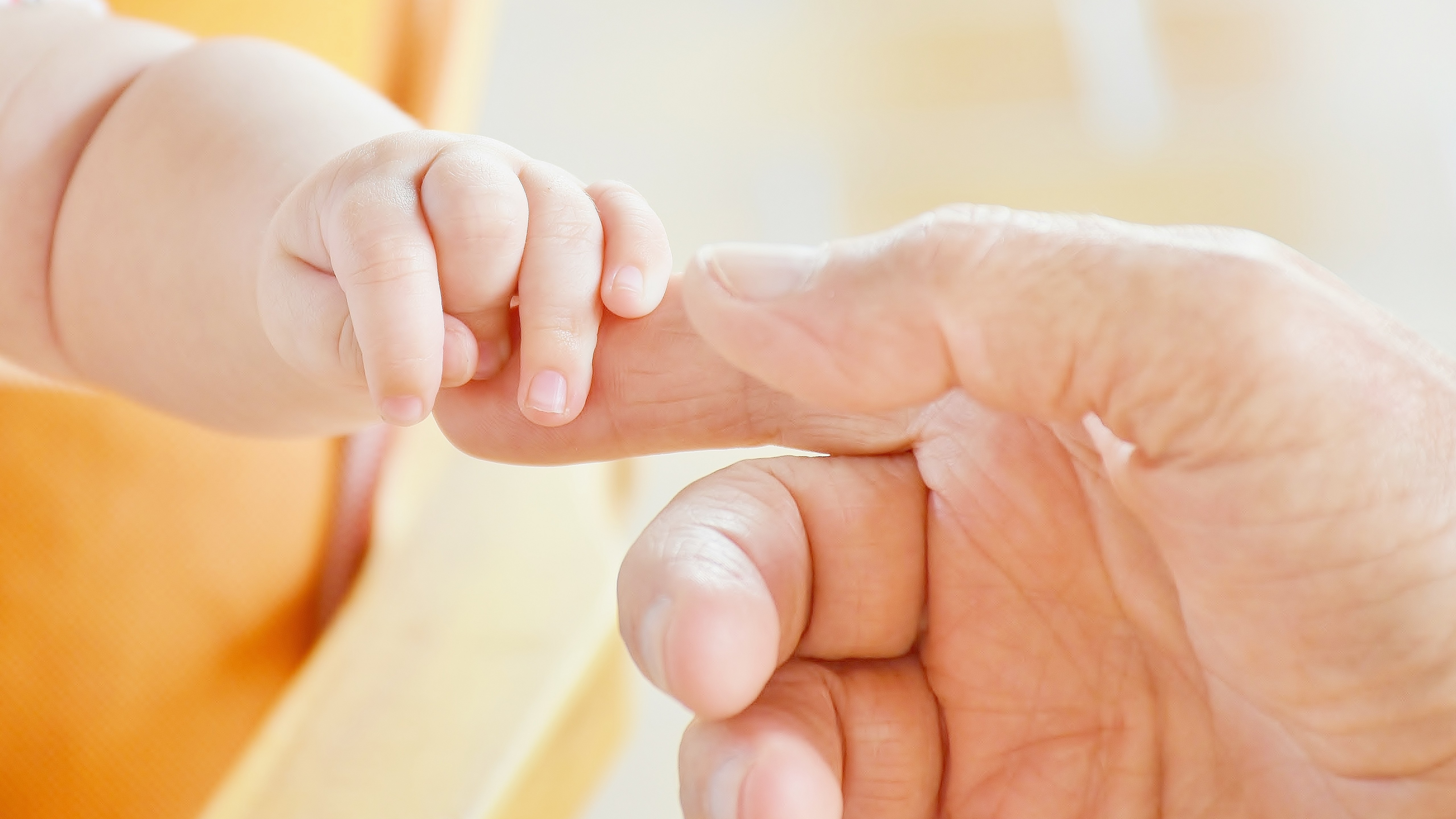Wallpaper Baby hands, Father, Touch, Relation, HD, 4K, Cute