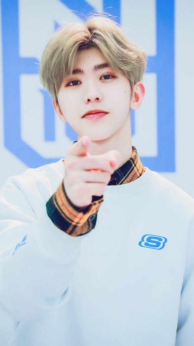Cai XuKun. Idol Producer. 蔡徐坤. Tình yêu, Diễn viên và Người