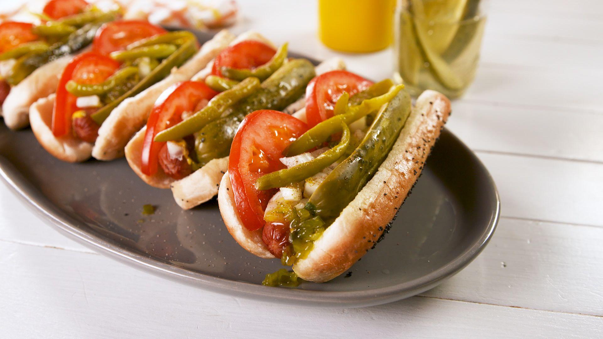Best Chicago Style Hot Dogs Recipe to Make Chicago Style Hot Dogs