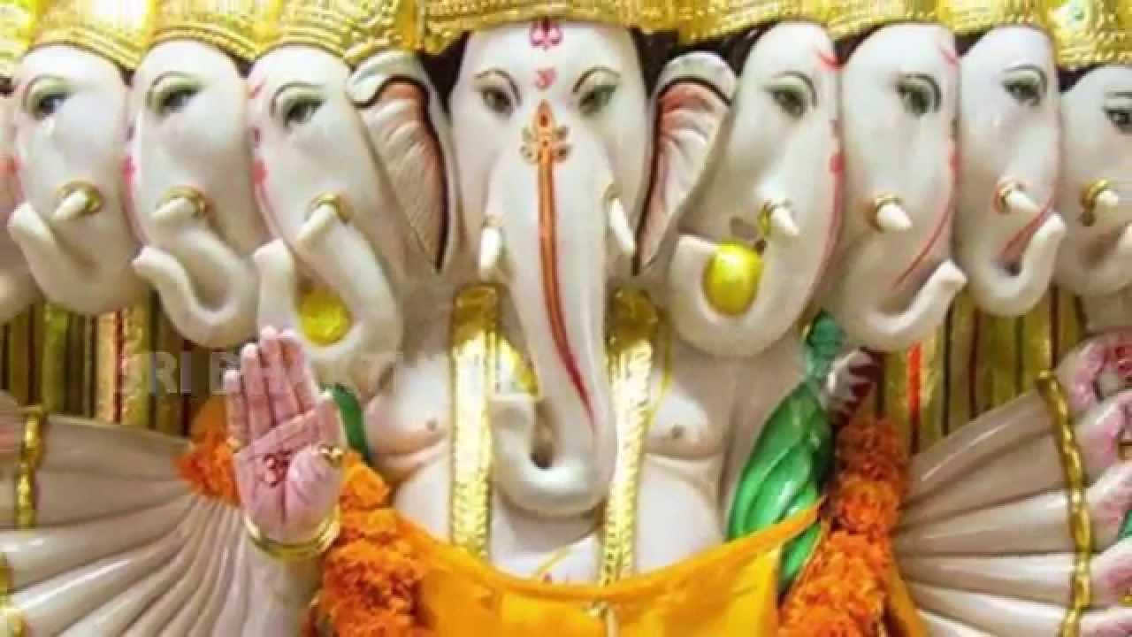 LORD GANESH VINAYAKACHAVITHI WALLPAPERS