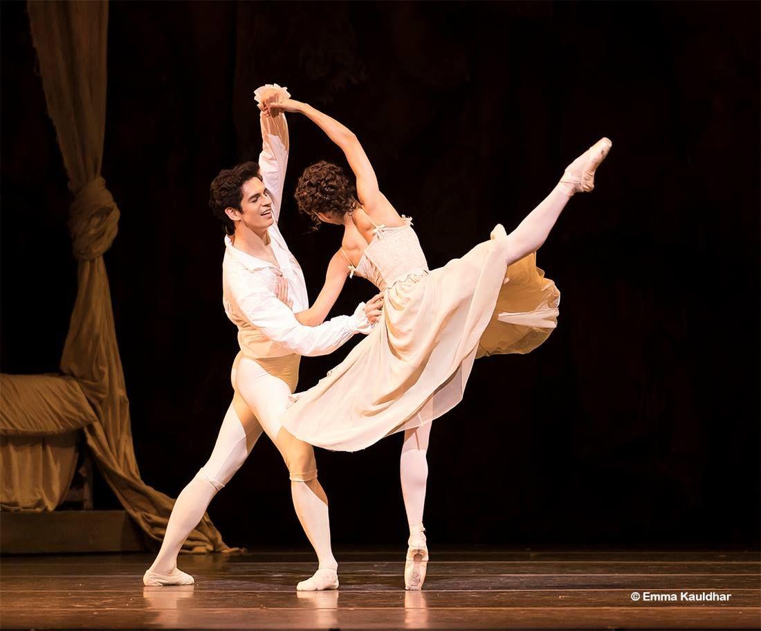The Royal Ballet's Francesca Hayward as Manon and Federico Bonelli