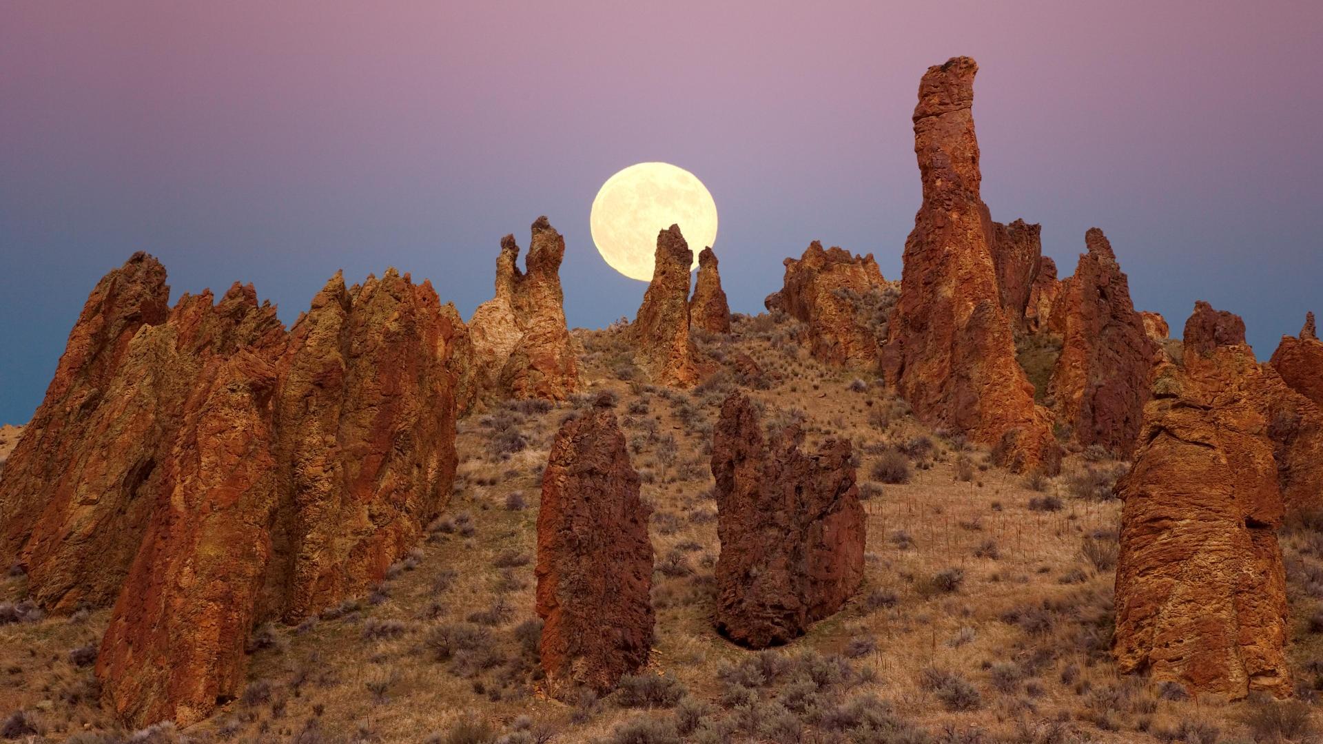 landscapes, Desert, Moon Wallpaper HD / Desktop and Mobile Background