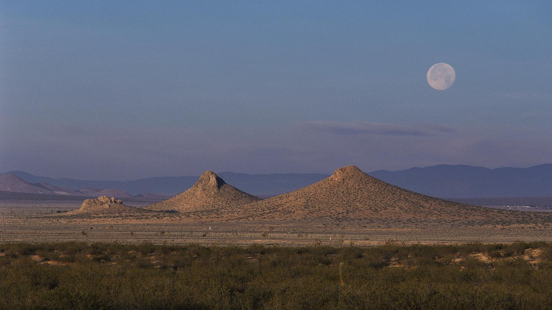 Desert Mountains and Sky Moon HD Wallpaper