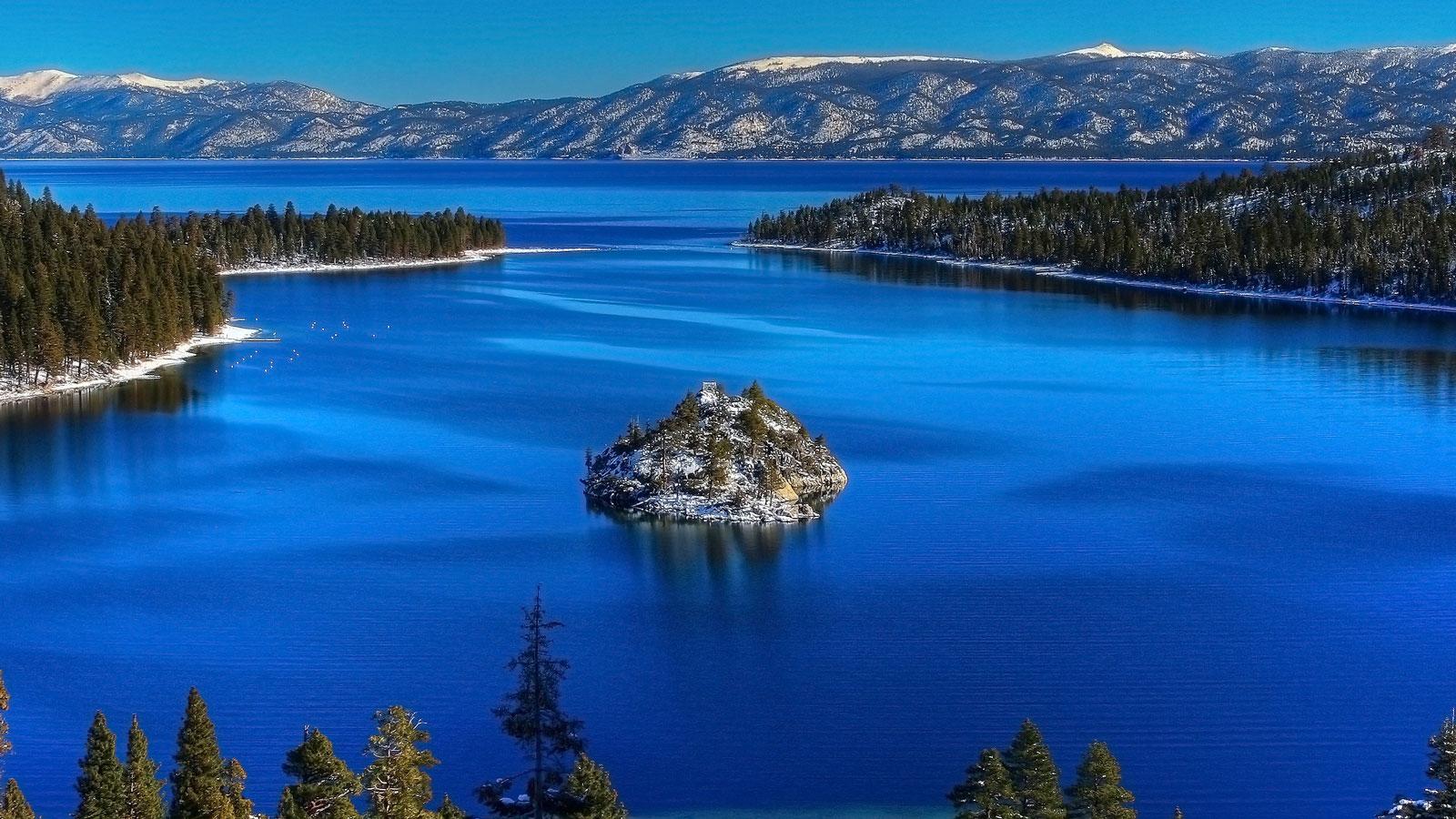 Lake Tahoe is ridiculously stunning
