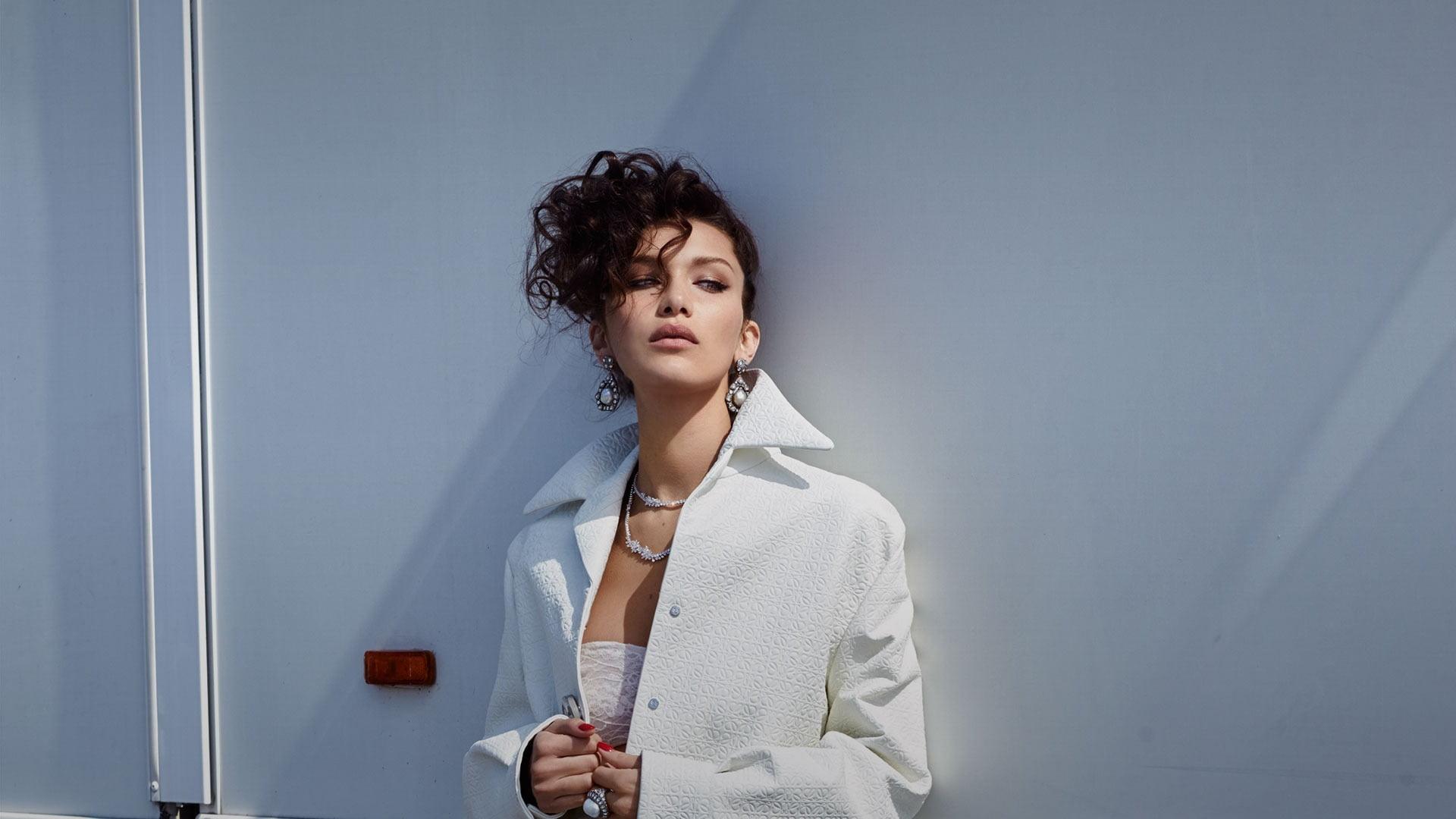 HD wallpaper: bella hadid, celebrities, girls, one person, young