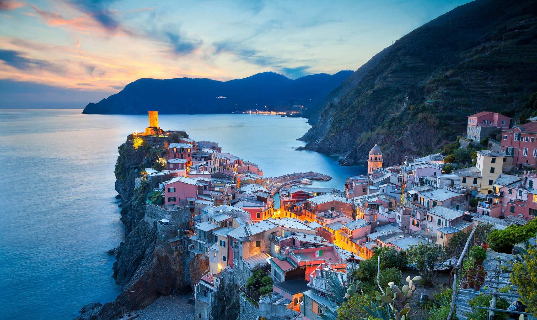Wallpaper Italy, mountains, houses, Cinque Terre, sea, rock, tower
