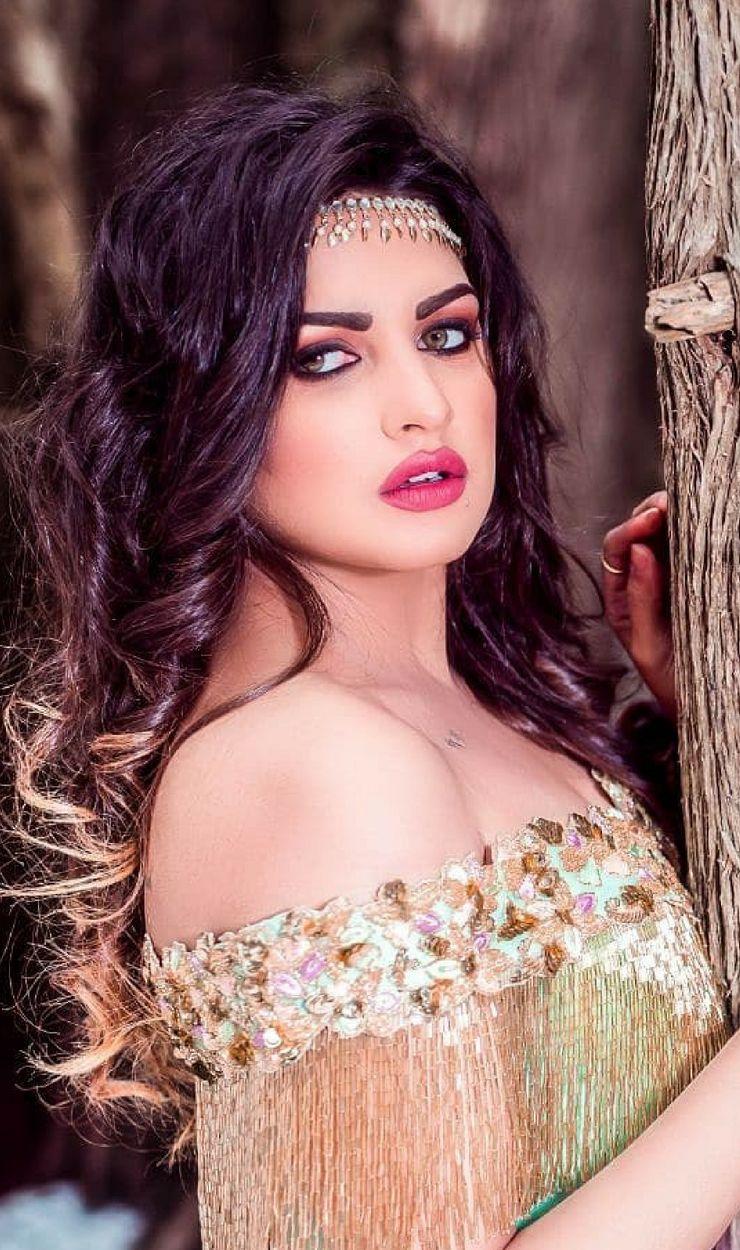 Himanshi Khurana Wallpapers Wallpaper Cave 7950