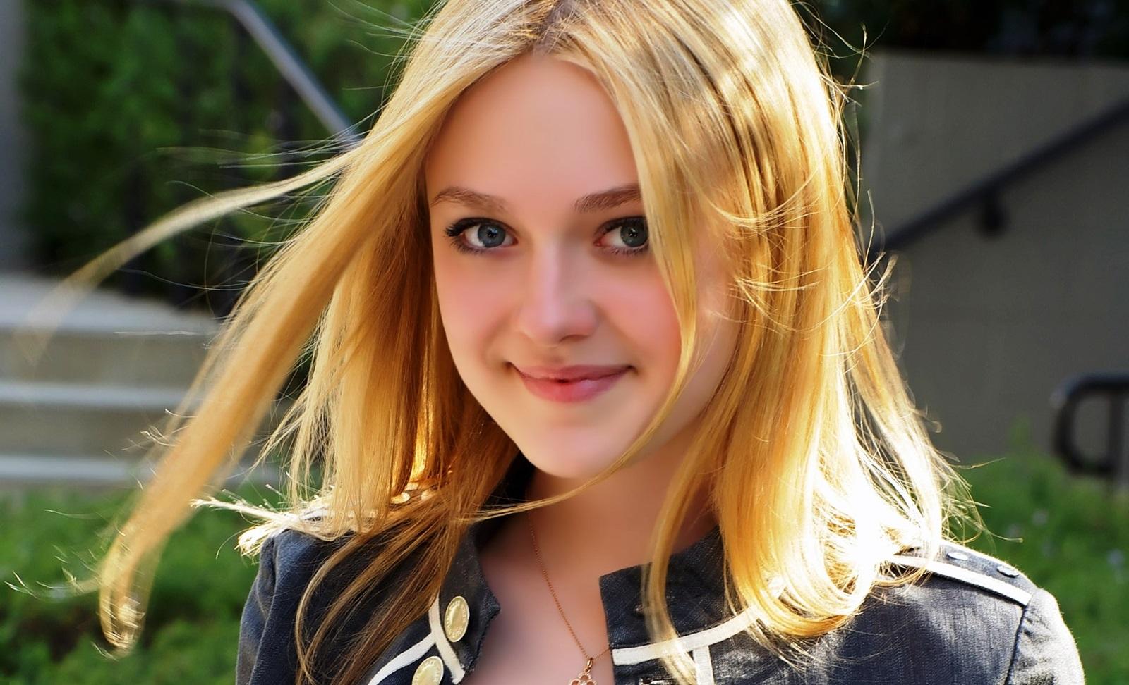 Elle Fanning Actress Wallpapers - Wallpaper Cave