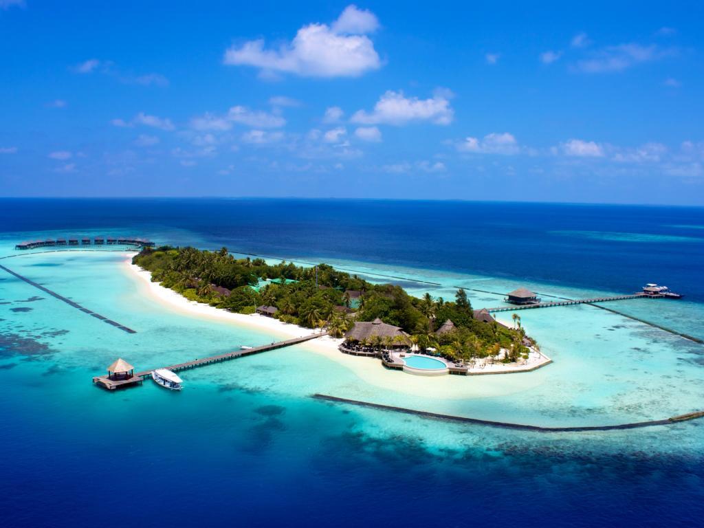Komandoo Island Resort & Spa in Maldives Islands Deals