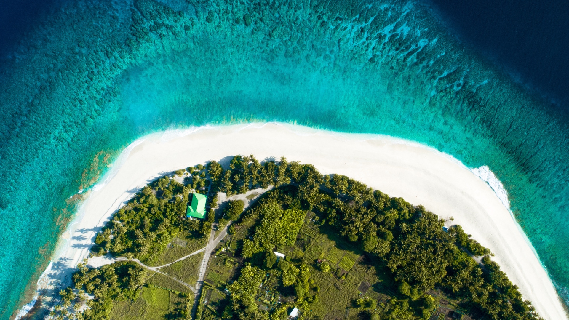Download wallpaper 1920x1080 maldives, island, aerial view, ocean
