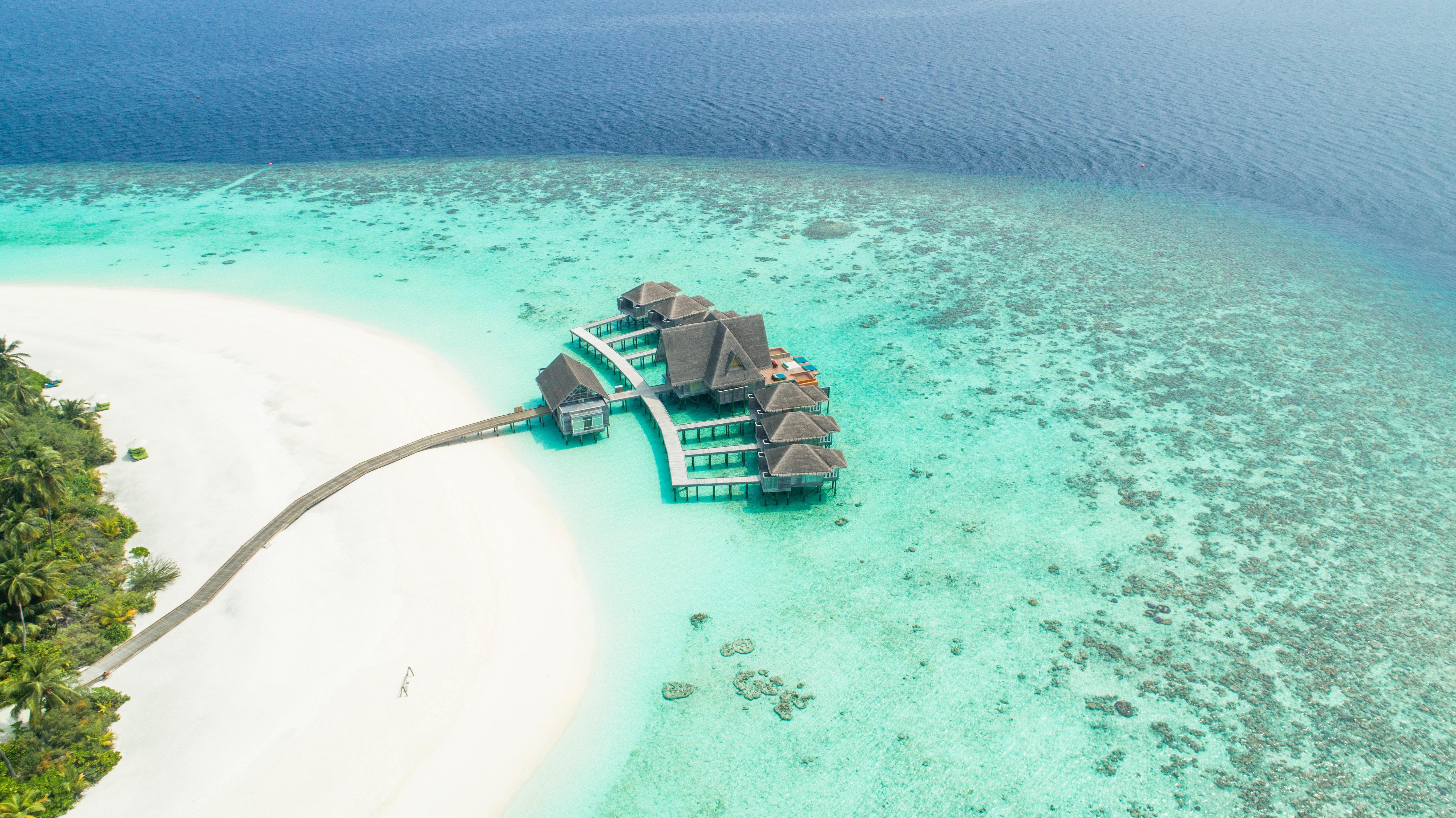 wallpaper bungalow, ocean, aerial view, island, maldives HD