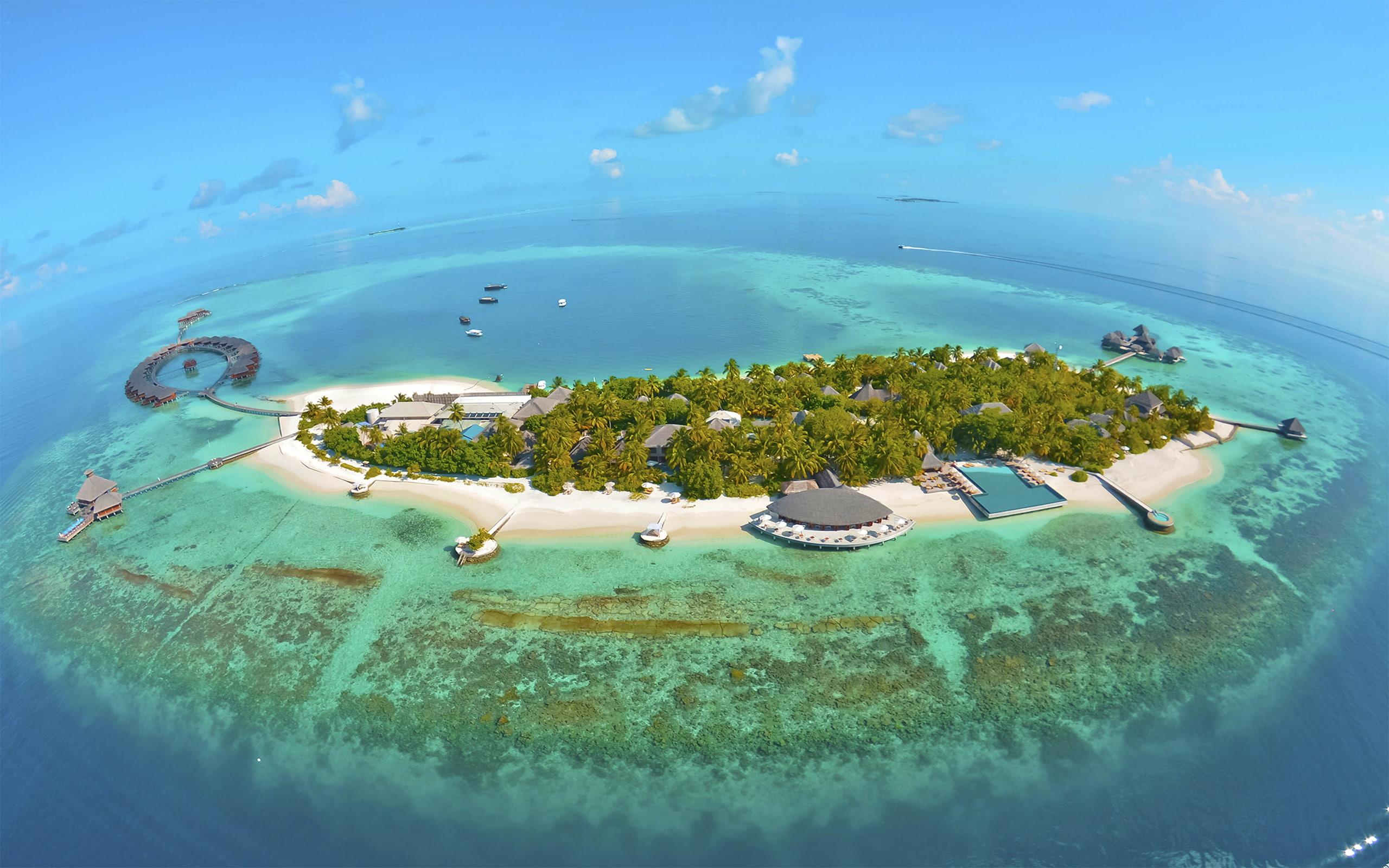 HD wallpaper: Bandos Island Resort Indian Ocean Maldives Indonesia