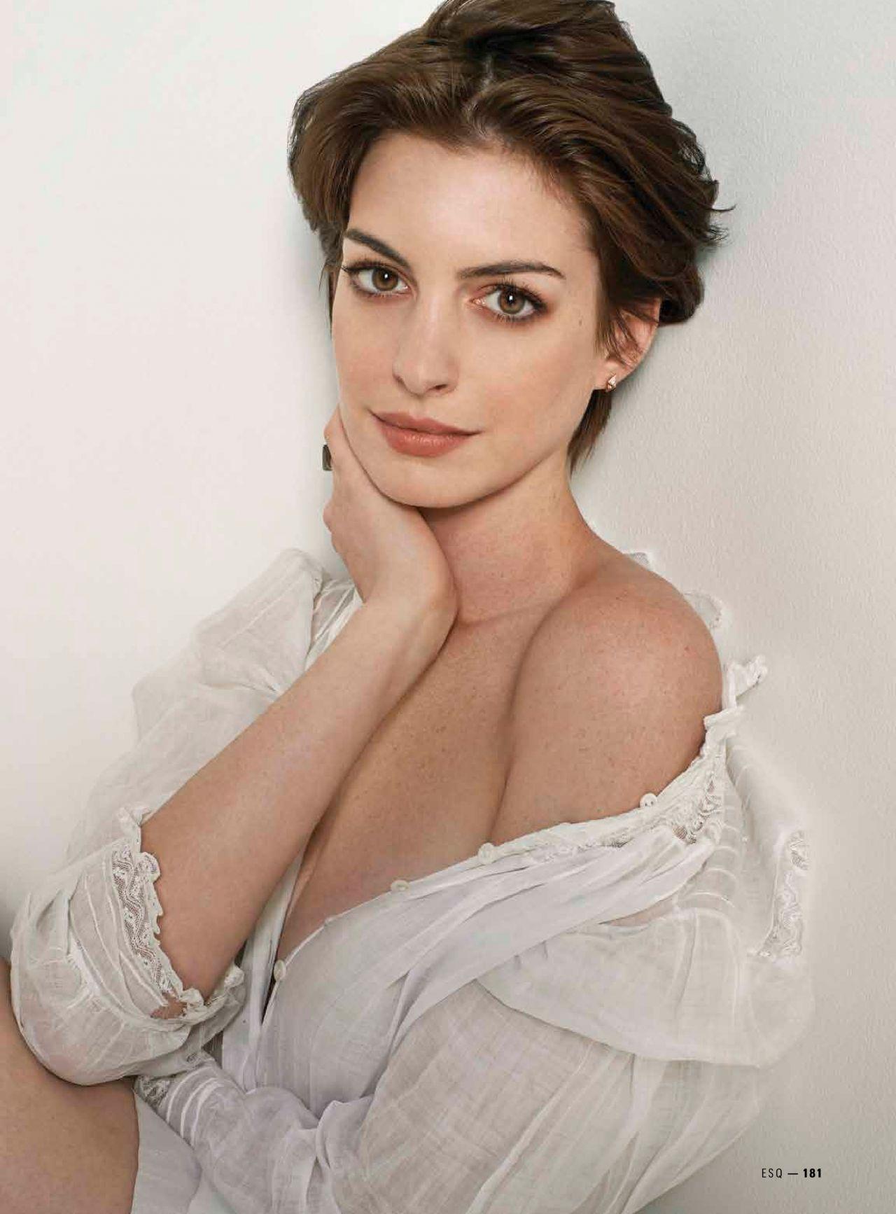 Anne Hathaway Latest Photo
