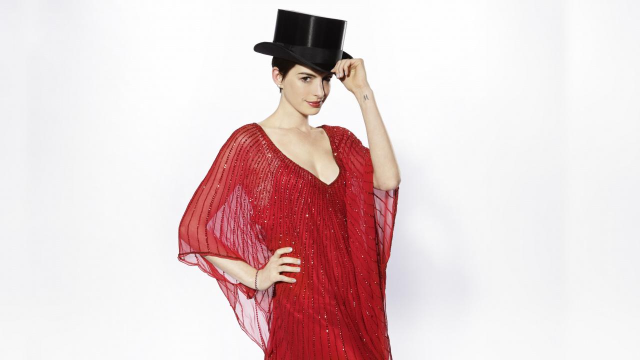 Download 1280x720 wallpaper black hat, anne hathaway, red dress, HD