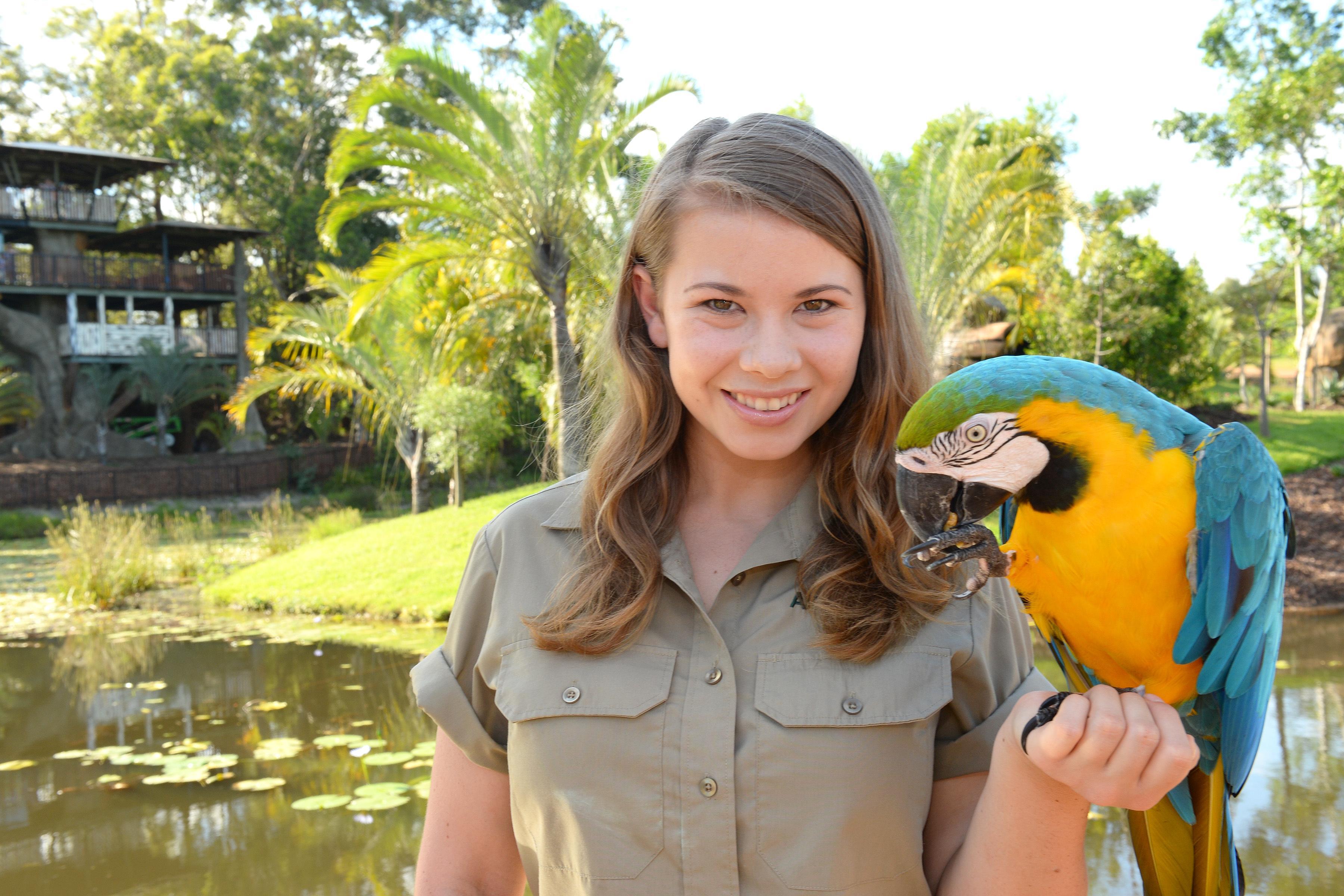 Bindi Irwin Wallpapers - Wallpaper Cave