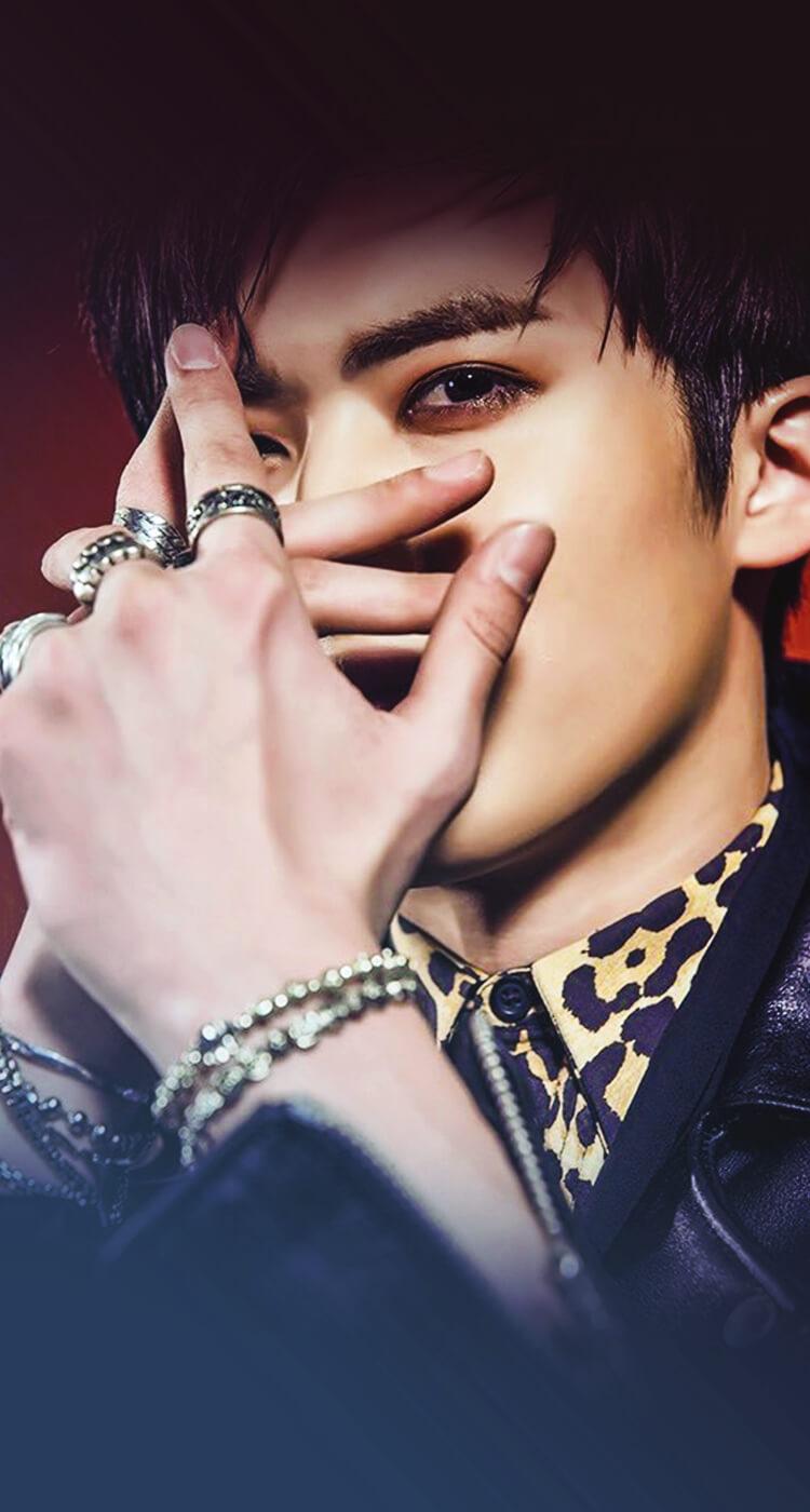 Pentagon Wallpaper Group Picture