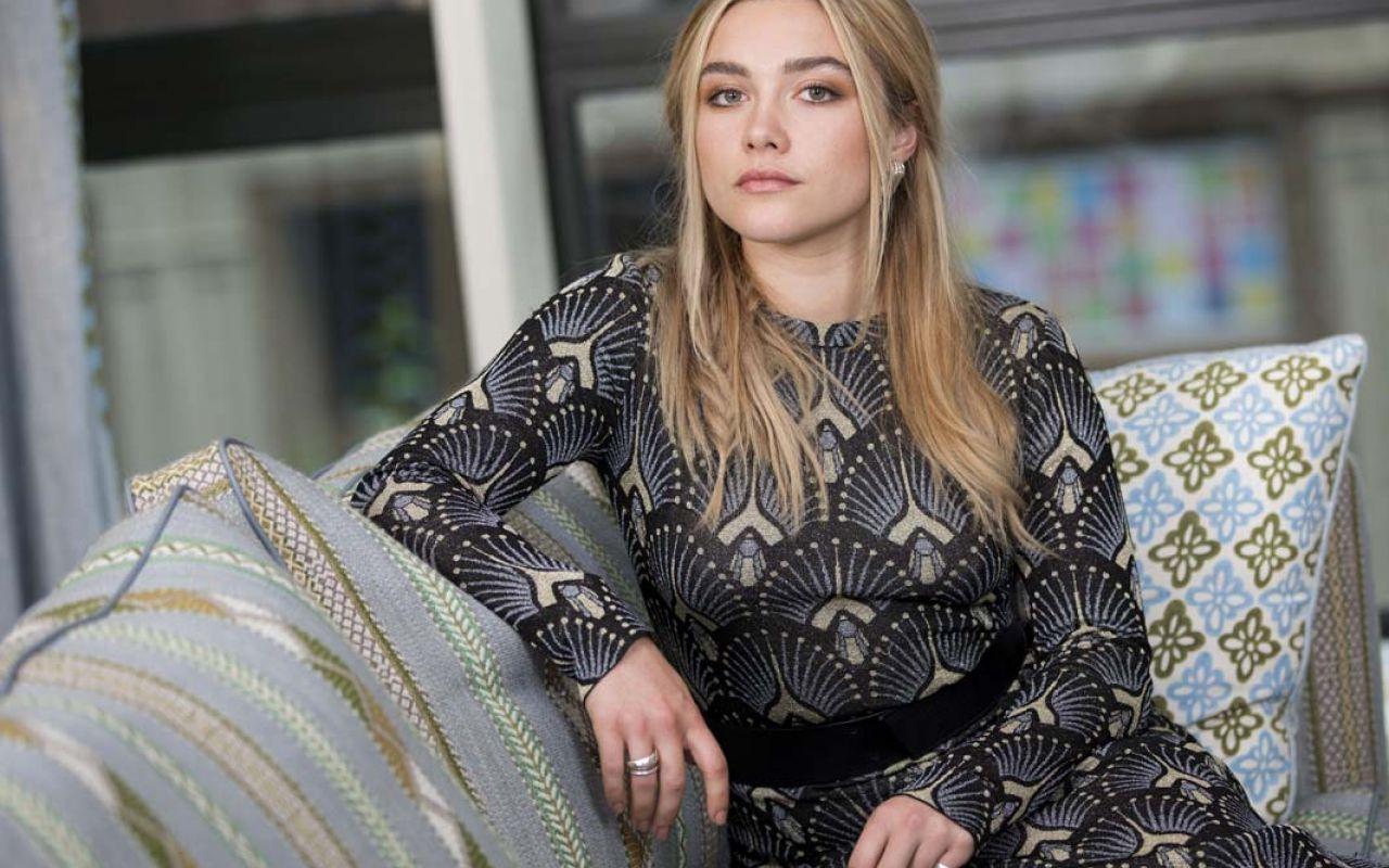 Florence Pugh goes down a dark rabbit hole in 'Midsommar' 103.1 FM