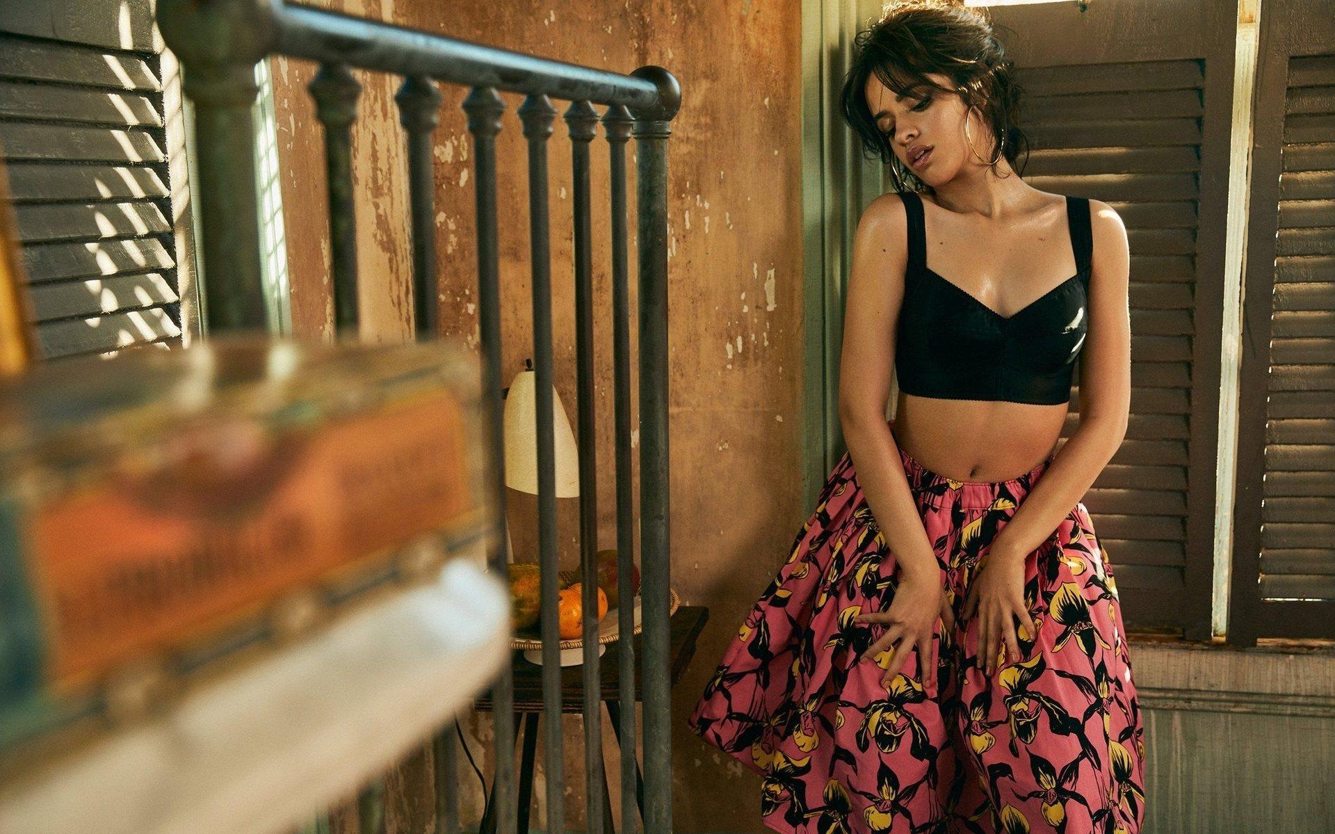 Download wallpaper Camila Cabello, photohoot, street, cuban singer