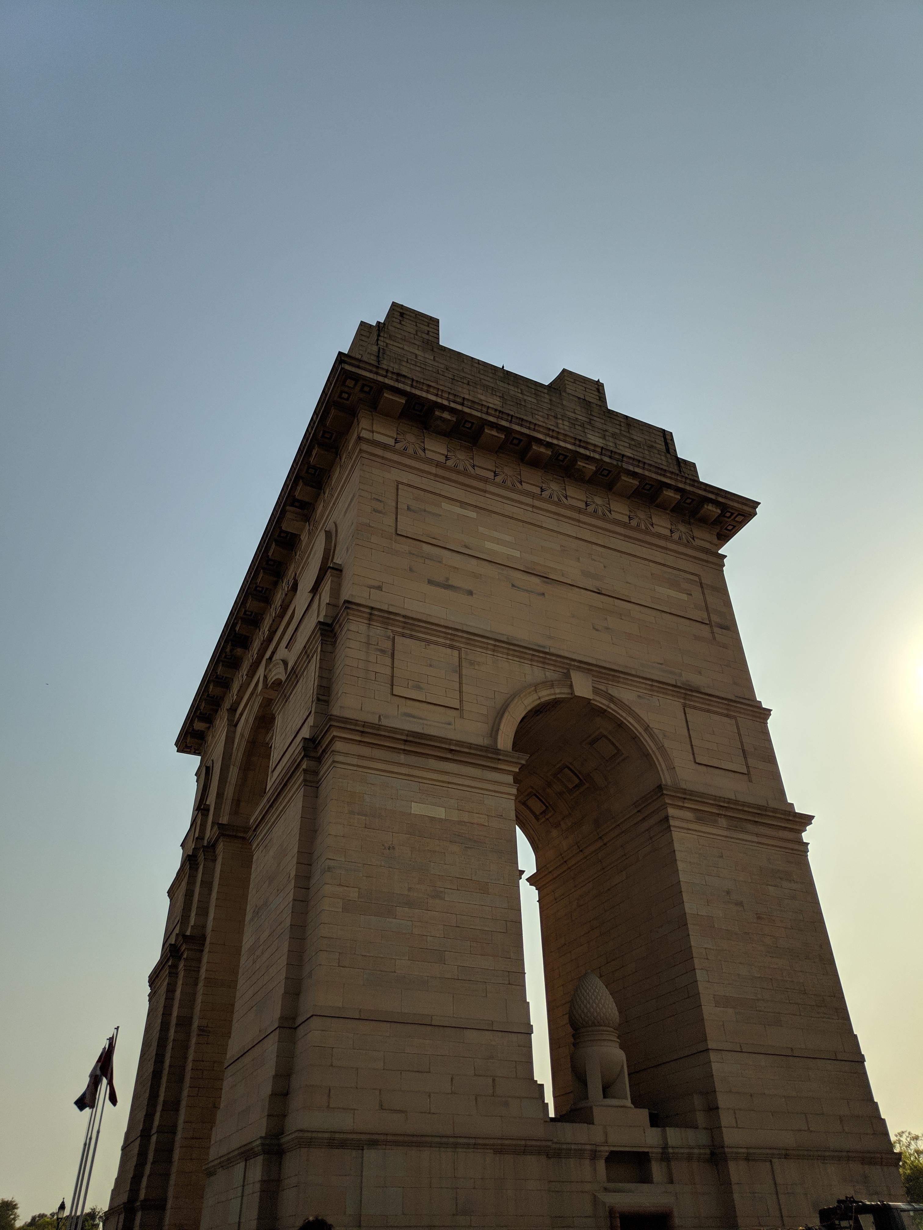 India Gate side view. iPhone X Wallpaper #iPhoneXWallpaper