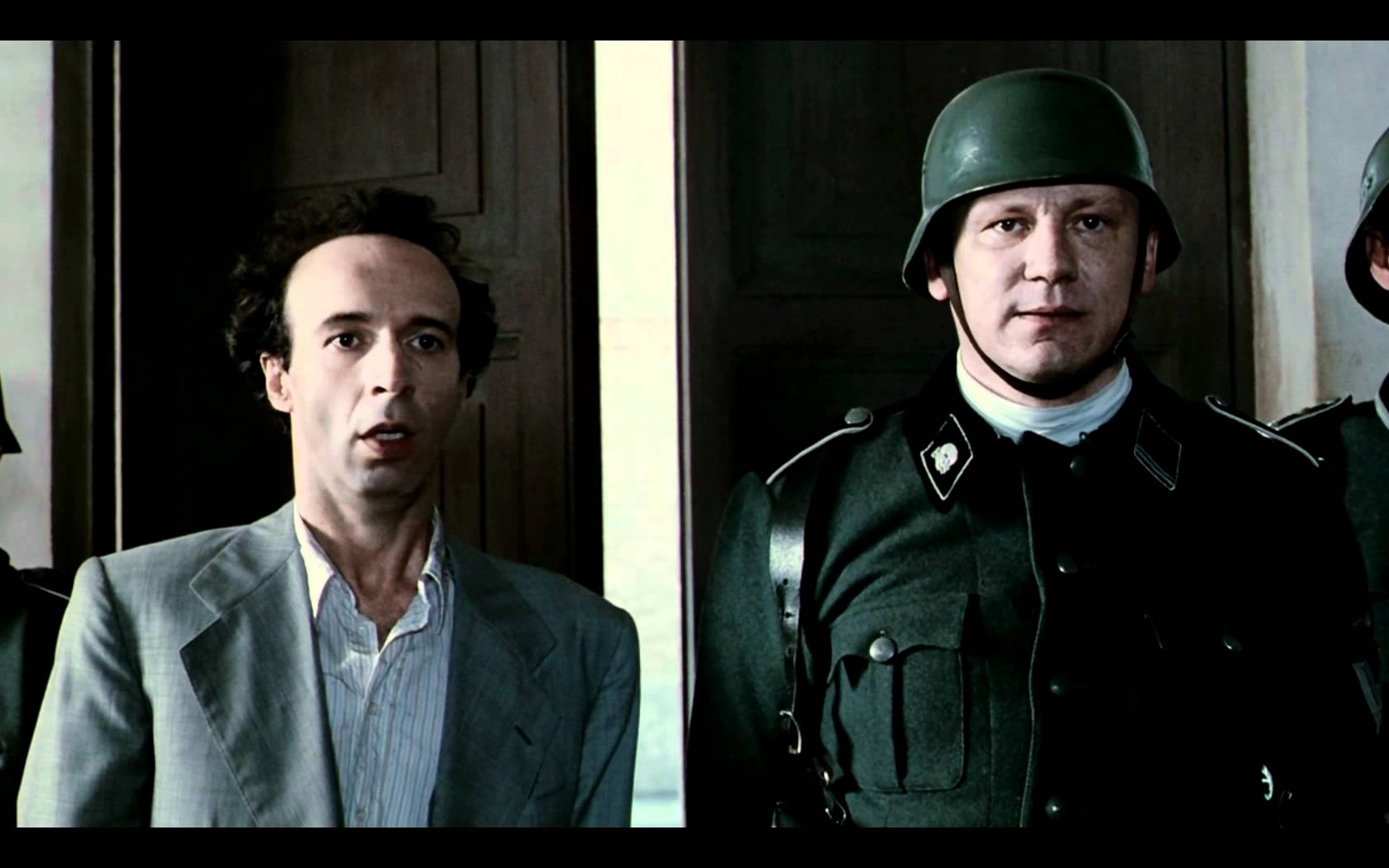 cine. A Vida é Bela