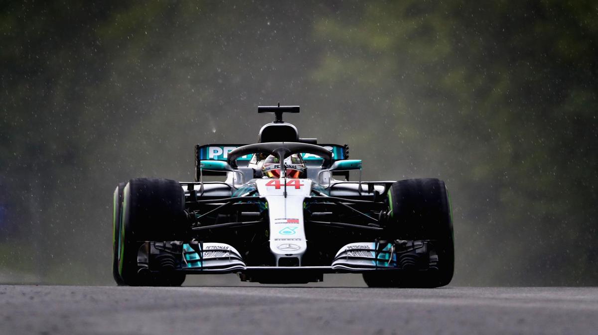 Hamilton eyes solid win at Hungaroring, takes pole as Vettel starts