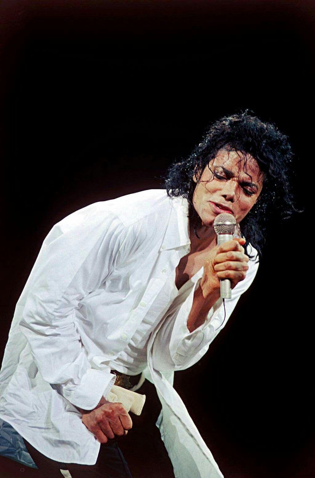 Michael Jackson Man in the Mirror Live in Los Angeles January 27