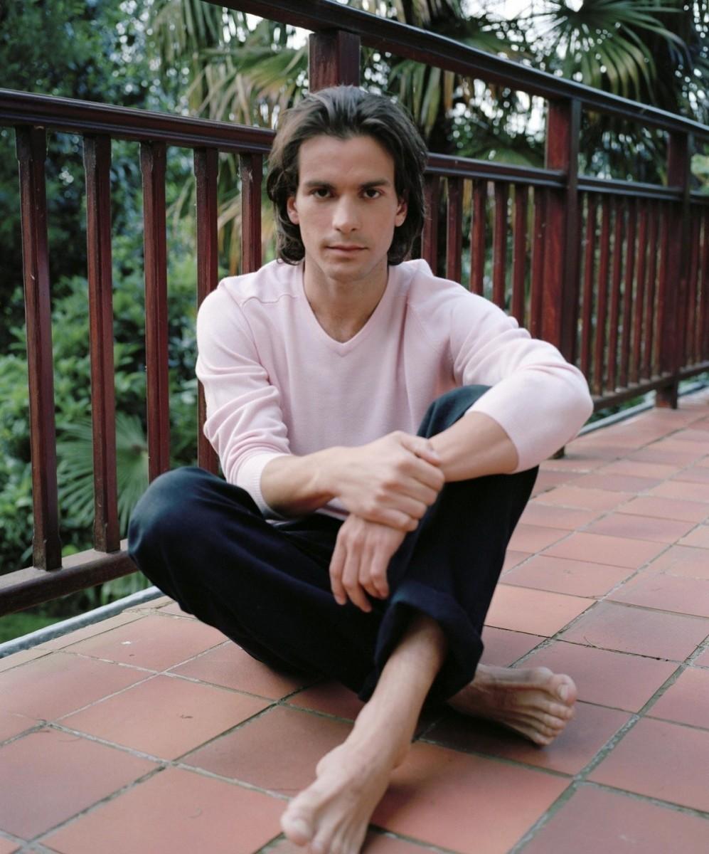 Santiago Cabrera wallpaper