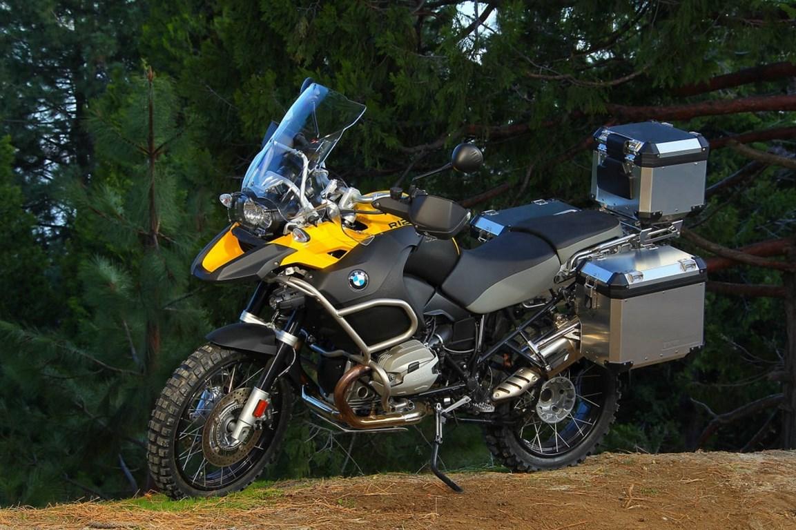 BMW R1200GS Adventure With Wallpaper