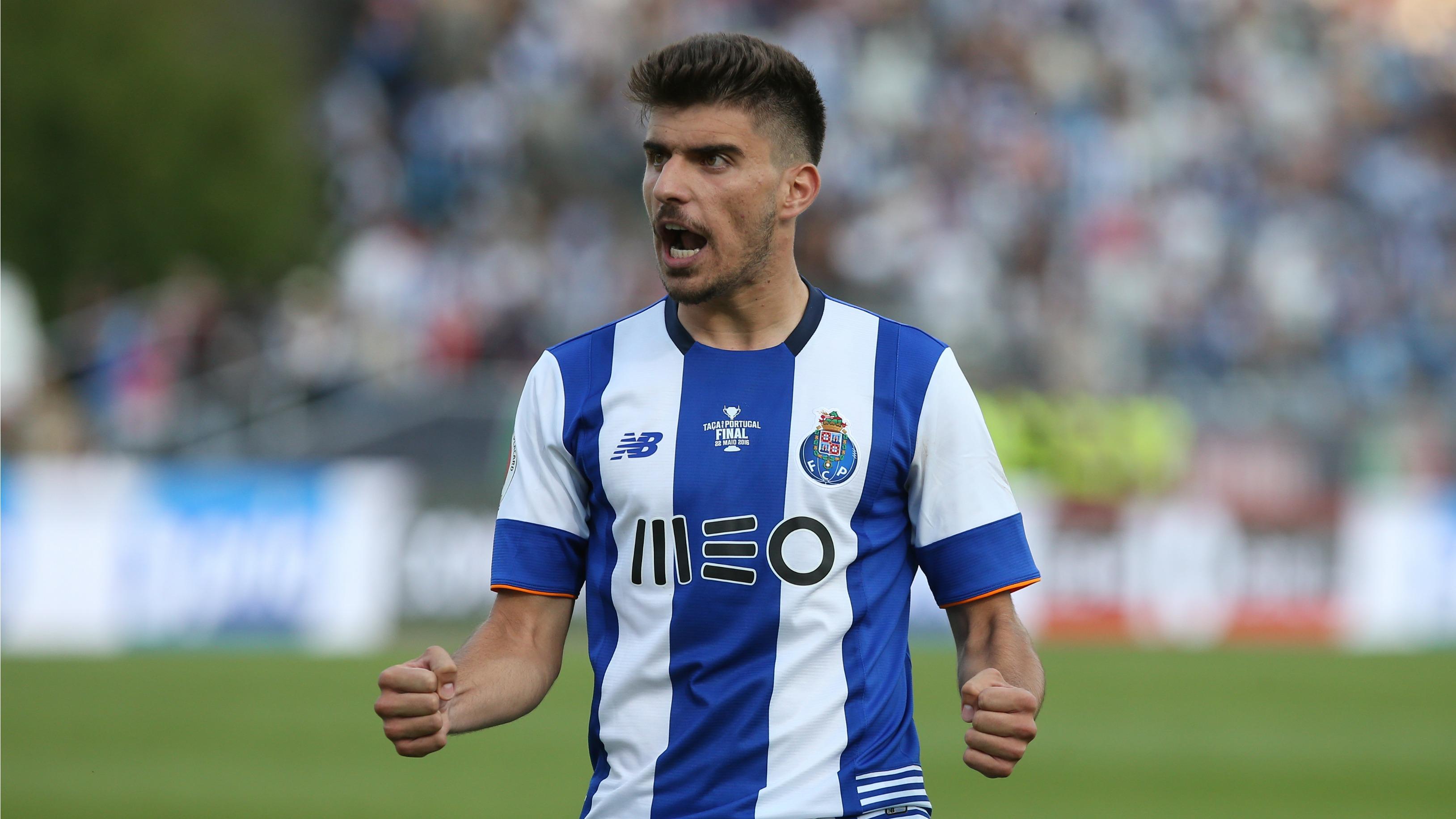 Watch This Porto Starlet Score An Incredible Double Sombrero Volley