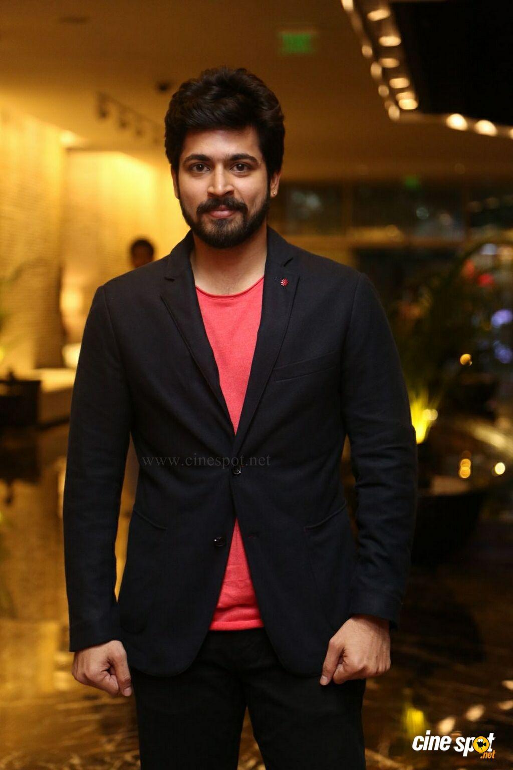 Harish Kalyan at Kaadhali Audio Launch