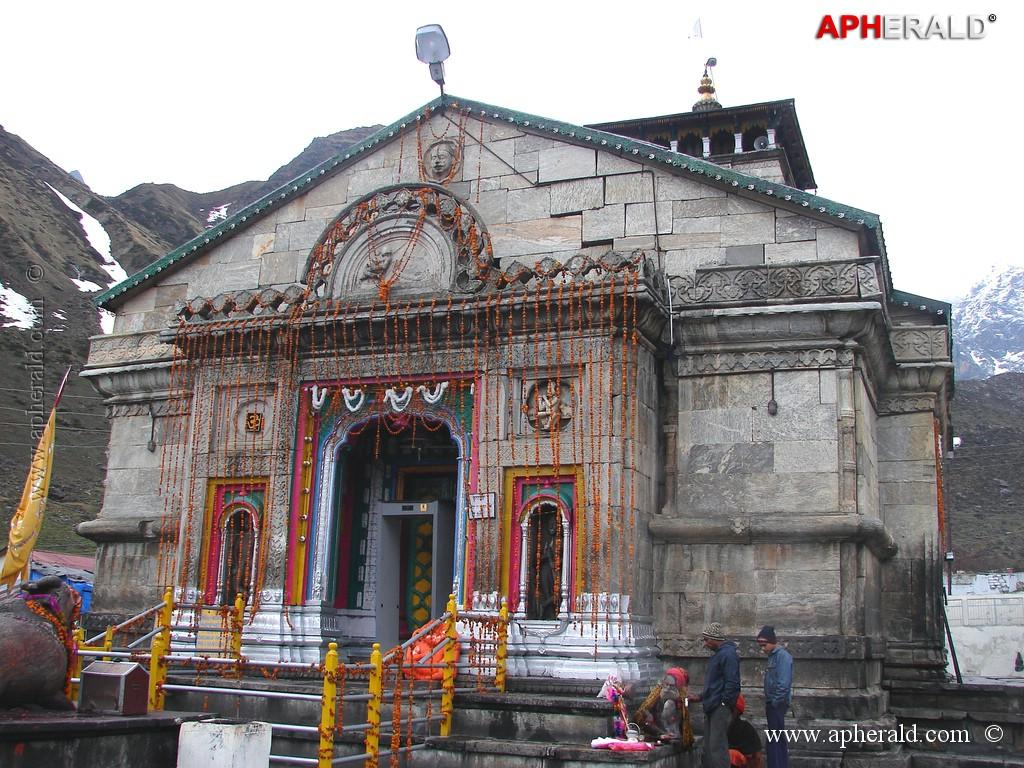 Kedarnath Temple Image