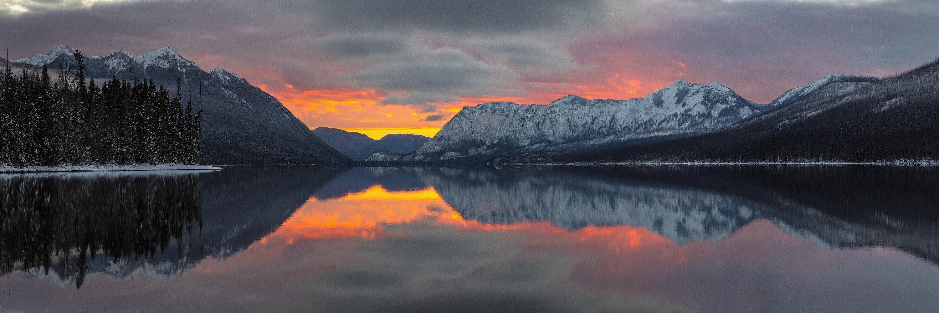 Reflection of Mountains in Lake during Sunset · Free