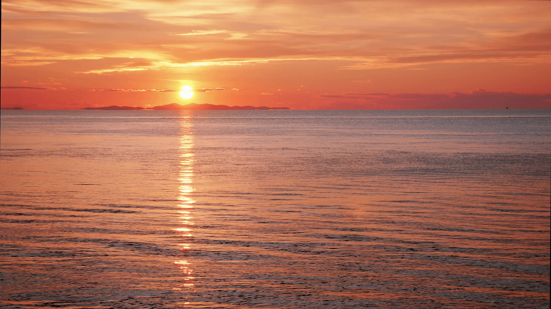 Beautiful sunset scenery ripple sea water surface peaceful romantic