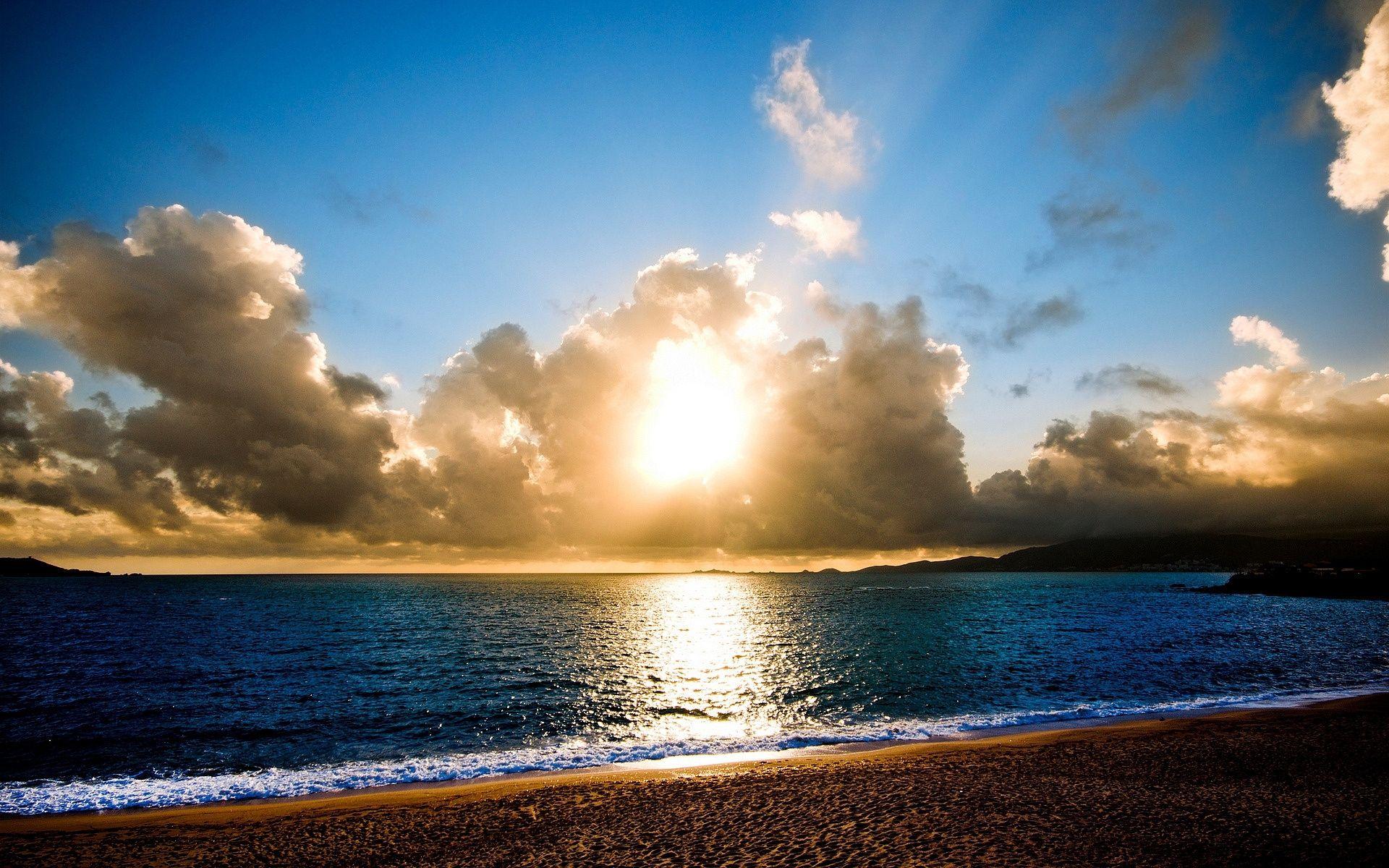 Wallpaper beach, sun, light, sea, lines, clouds, horizon