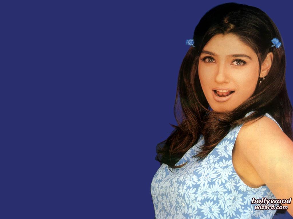 BollywoodWizard.com, Wallpaper / Picture of Raveena Tandon