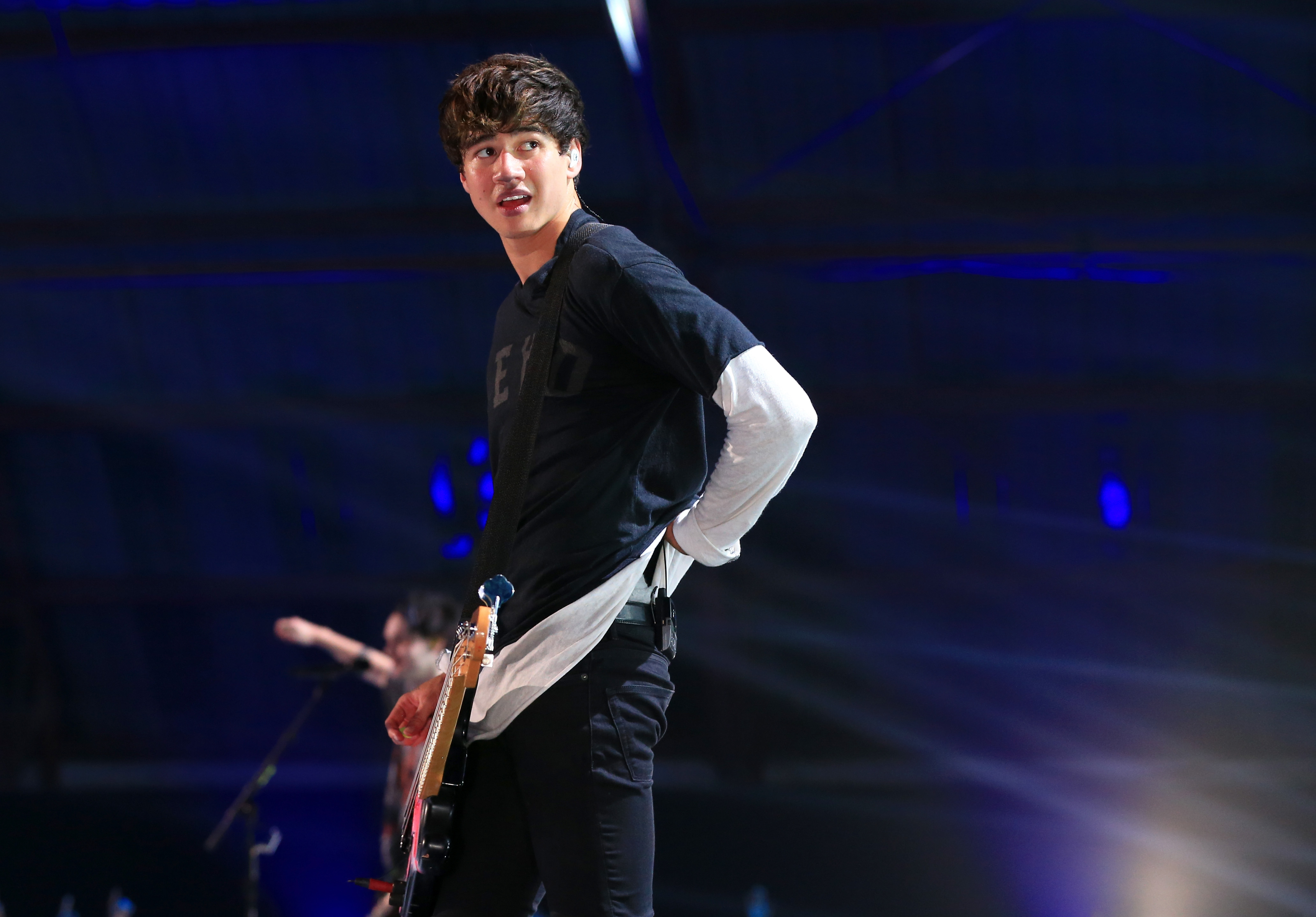 5SOS' Calum Hood Has Fans Worried He's Going To Quit The Band, But