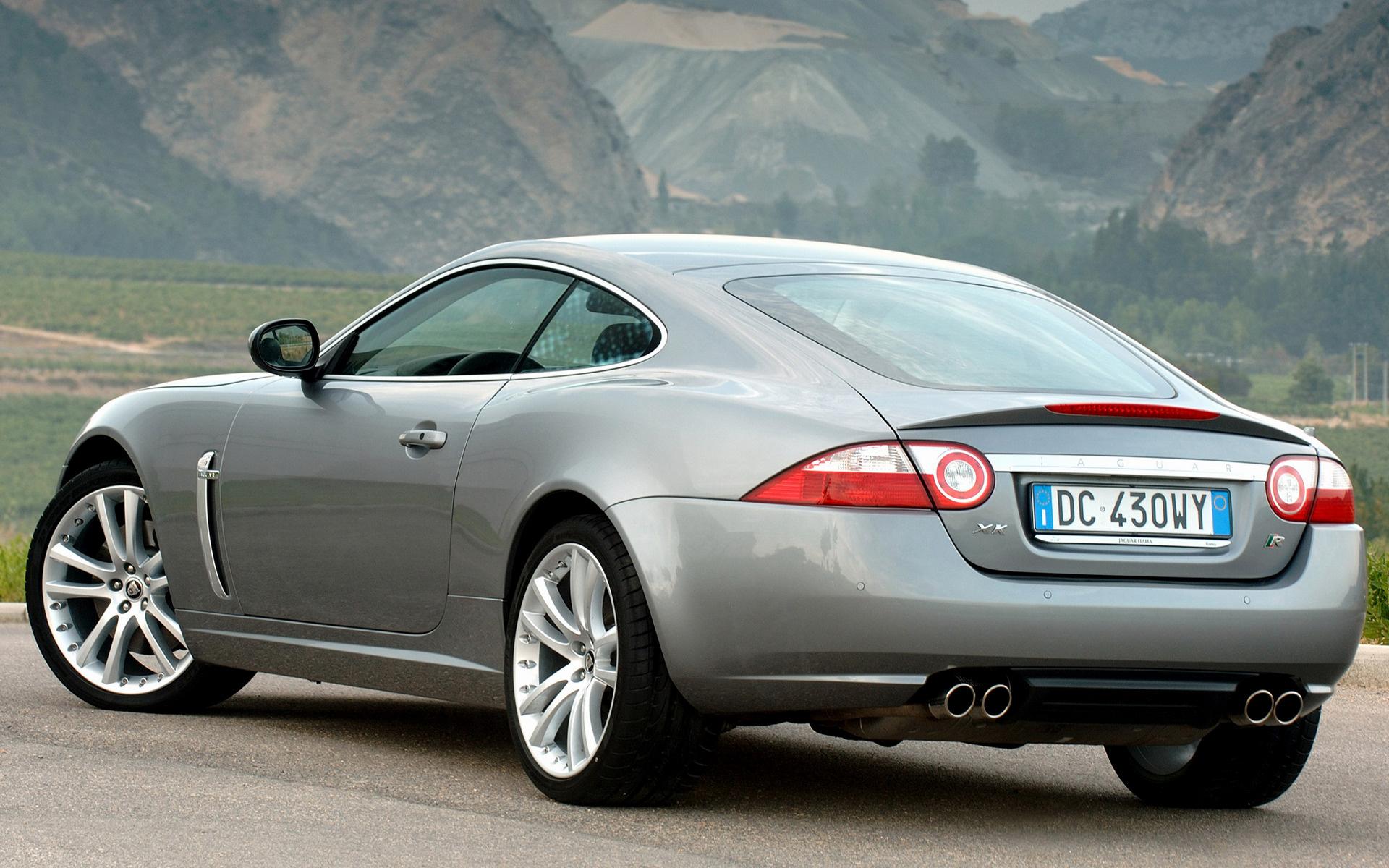 Jaguar XKR Coupe and HD Image