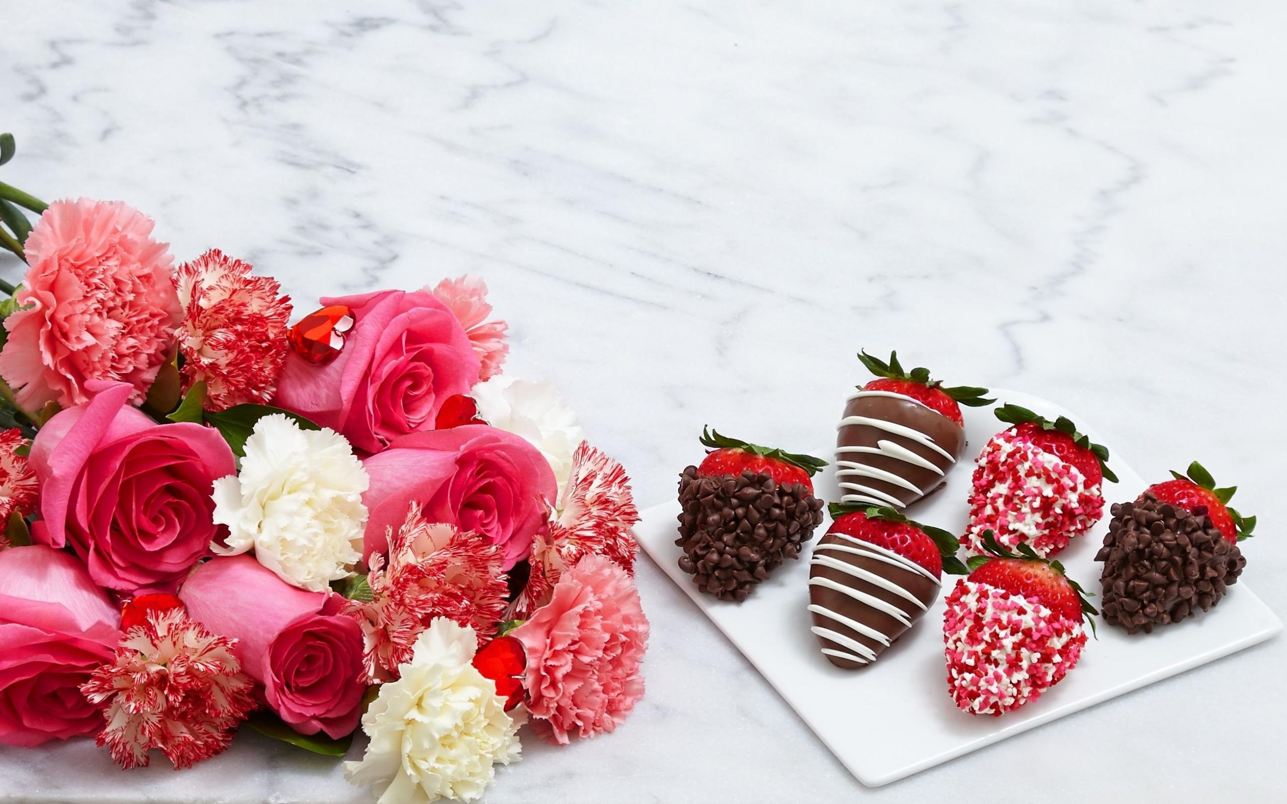 Chocolate Dipped Strawberries and Flowers ❤ 4K HD Desktop Wallpaper